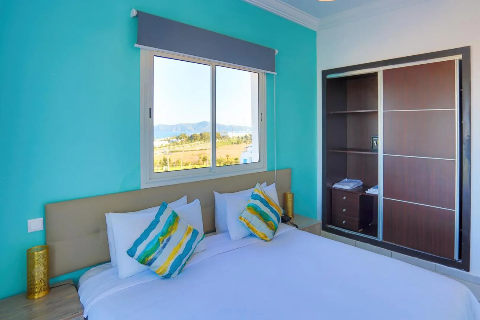 Bed in L'escale Appart-hôtel By 7AV HOTELS