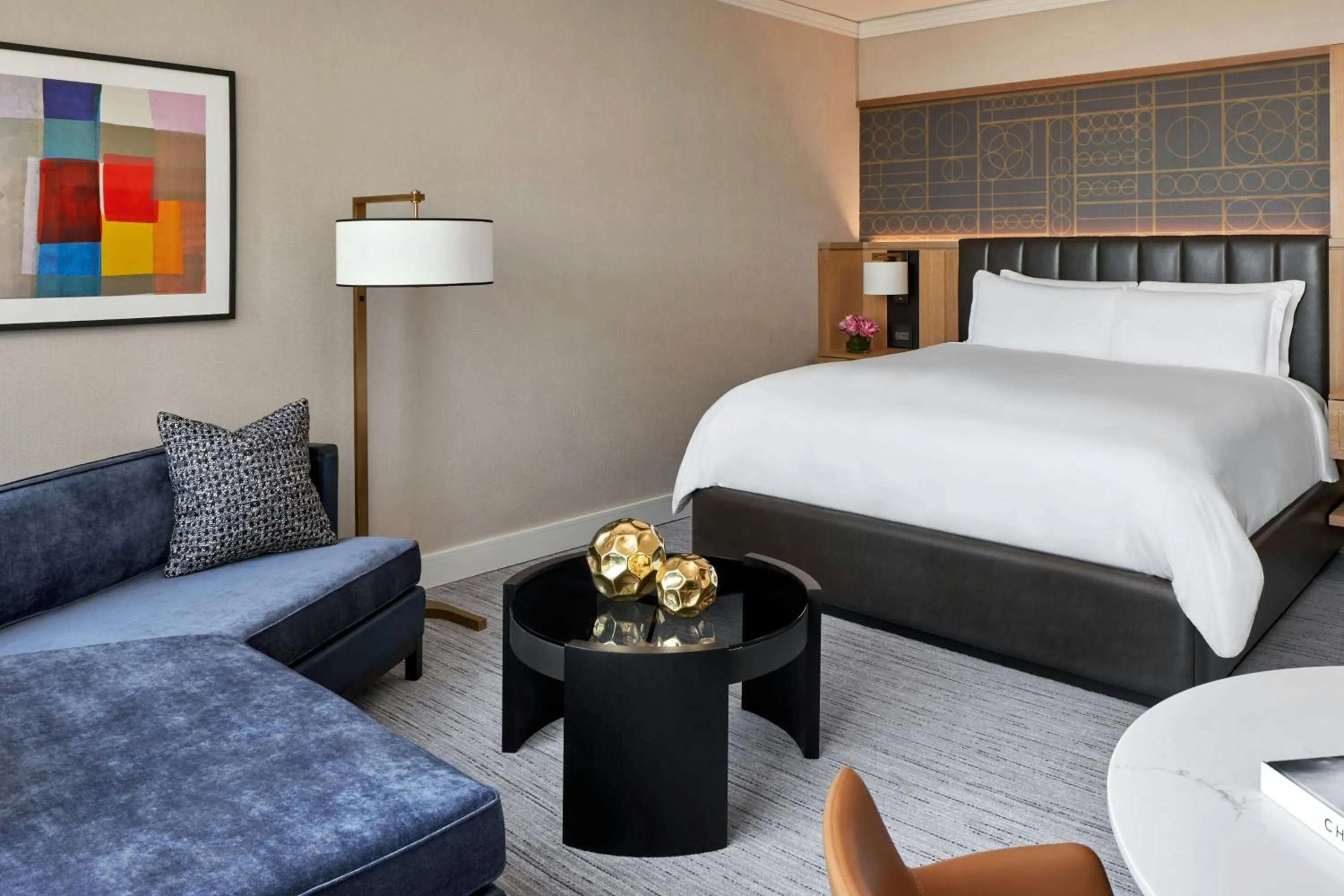 Photo of the whole room, Bed in The Ritz-Carlton, Chicago