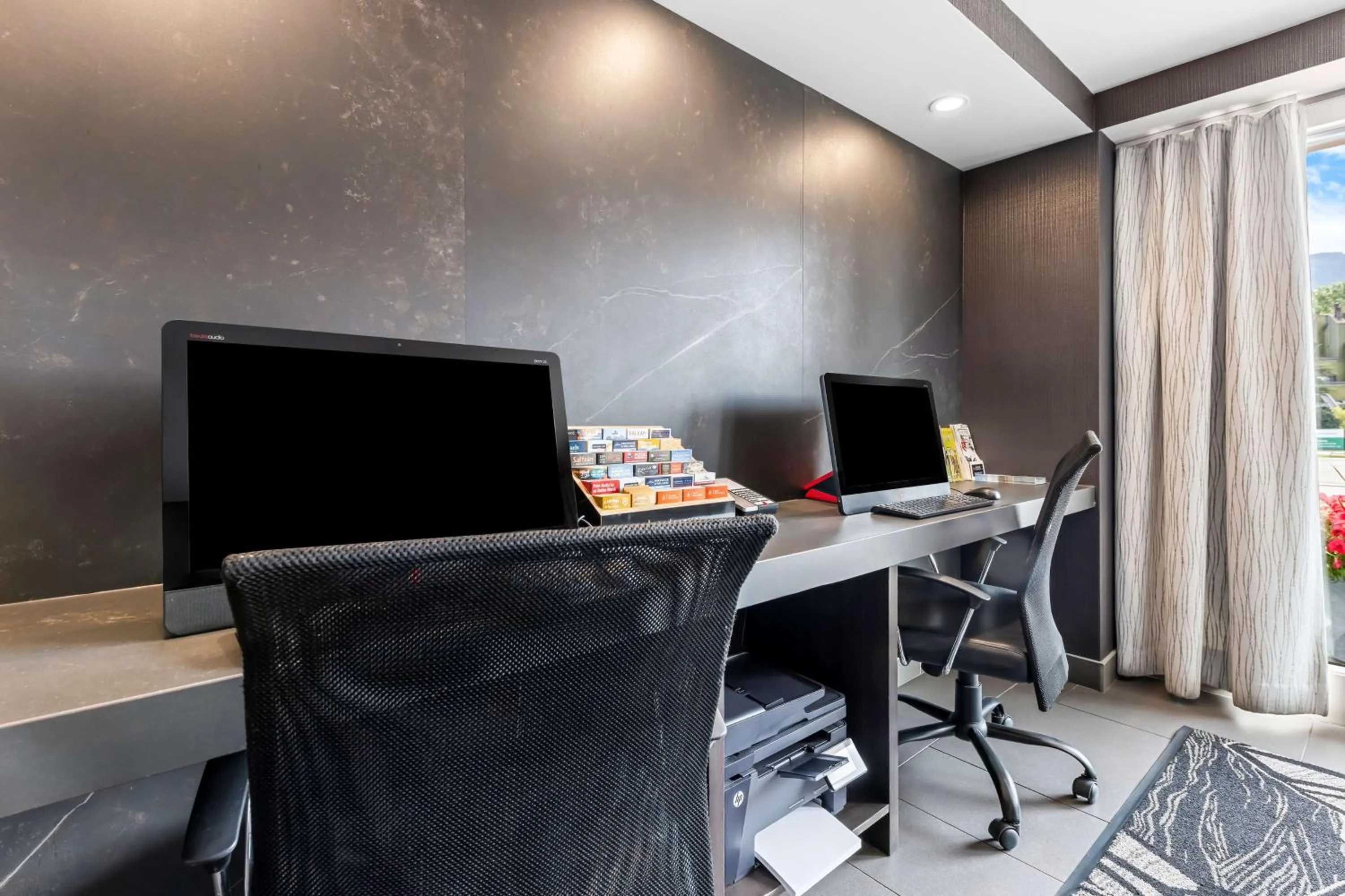 Business facilities in Best Western Plus Banff International Lodge