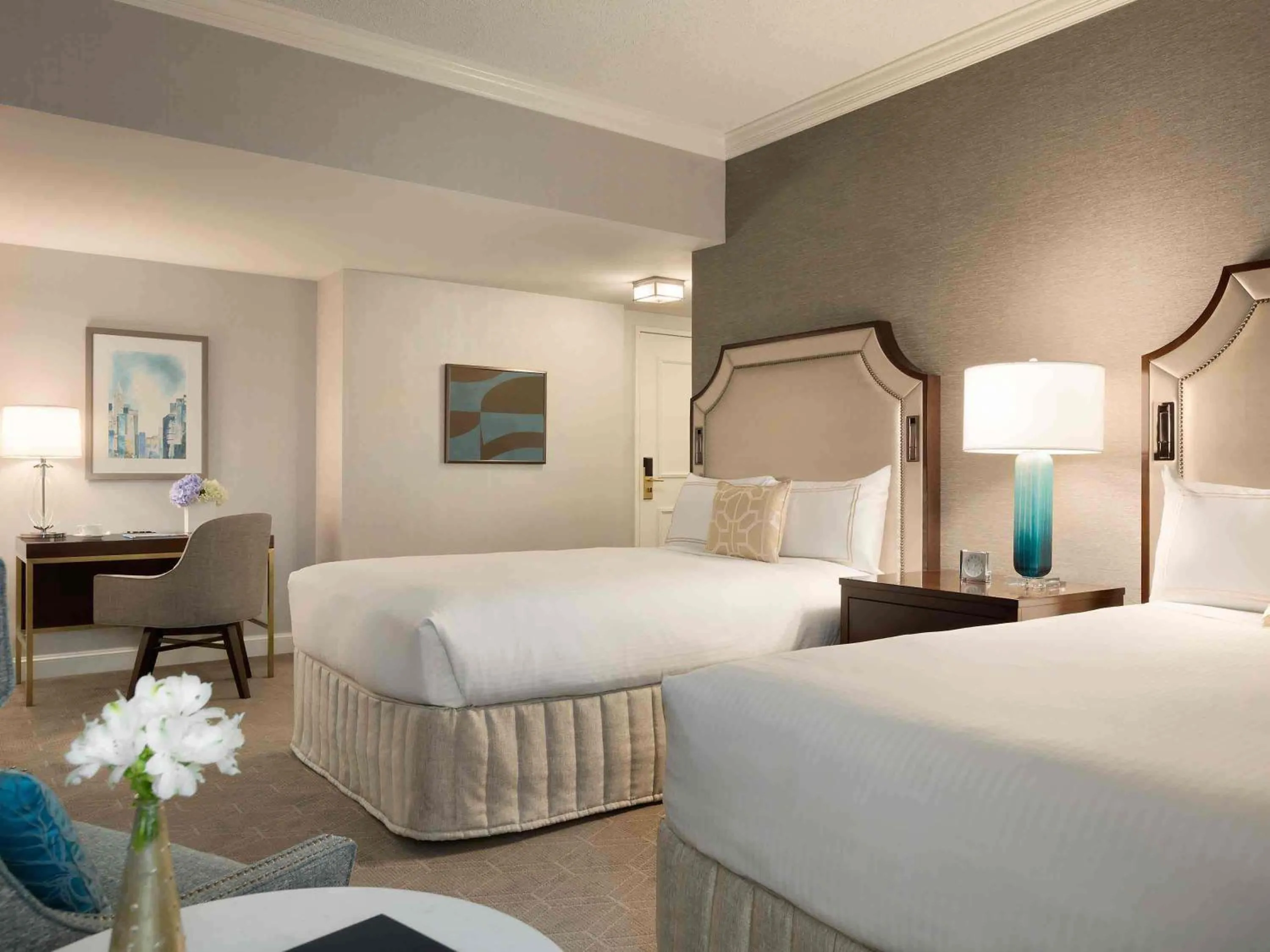 Bedroom, Bed in Fairmont Olympic Hotel