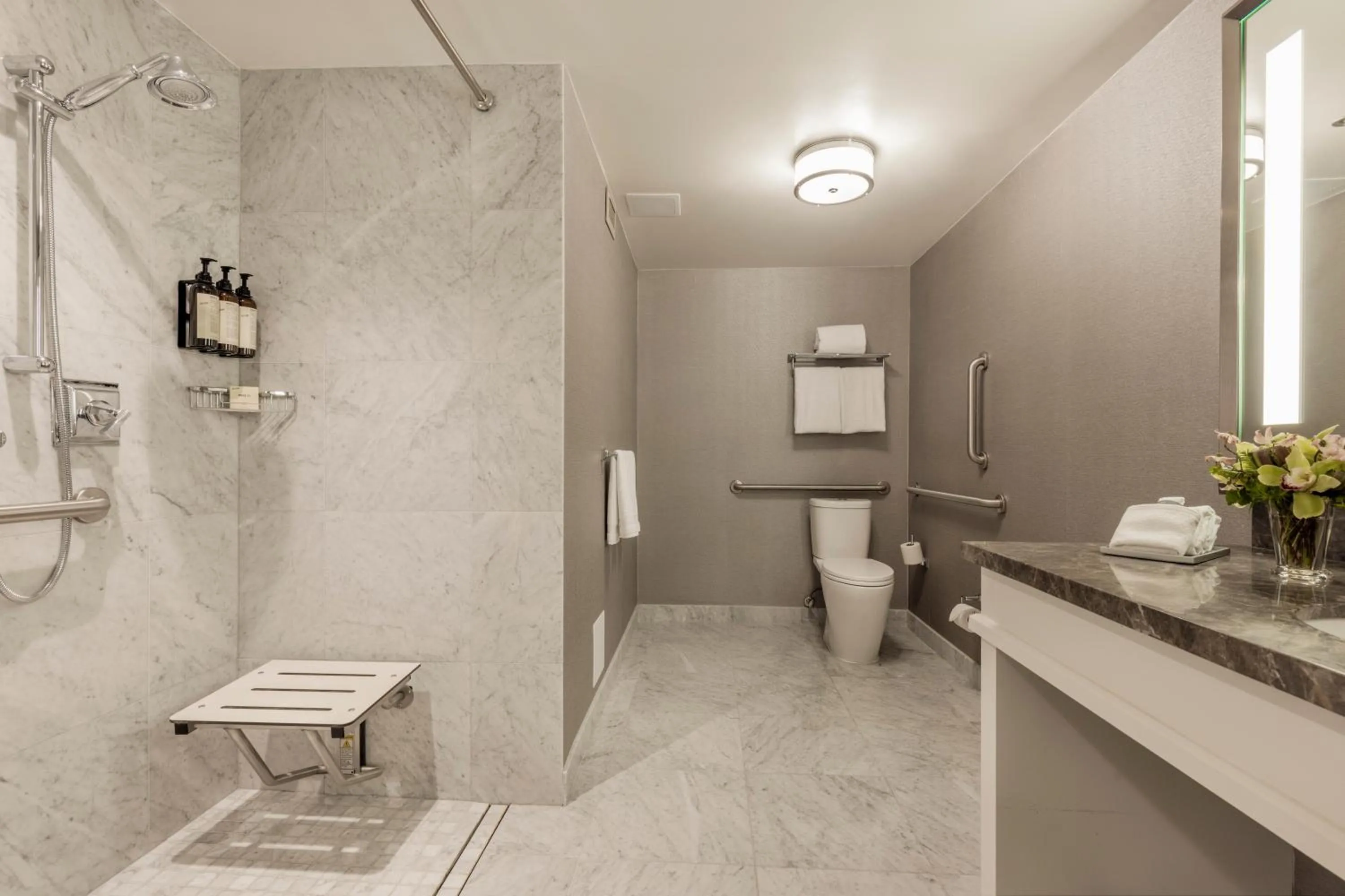 Shower in Fairmont Olympic Hotel