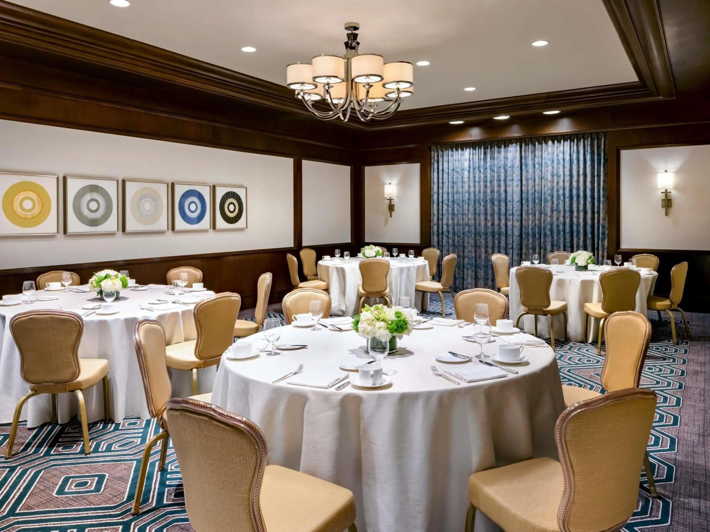 Meeting/conference room in Fairmont Olympic Hotel
