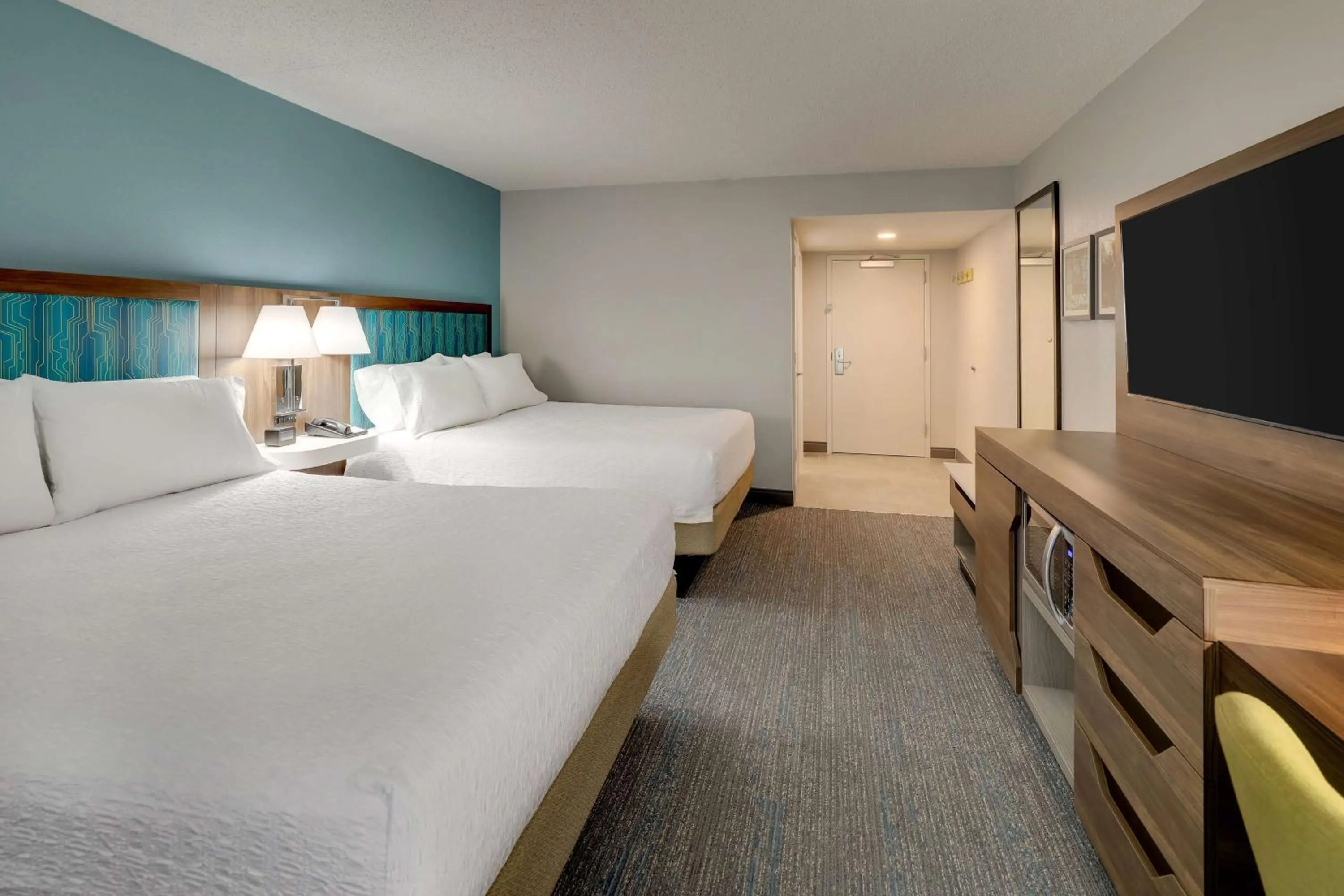 Bed in Hampton Inn Lebanon