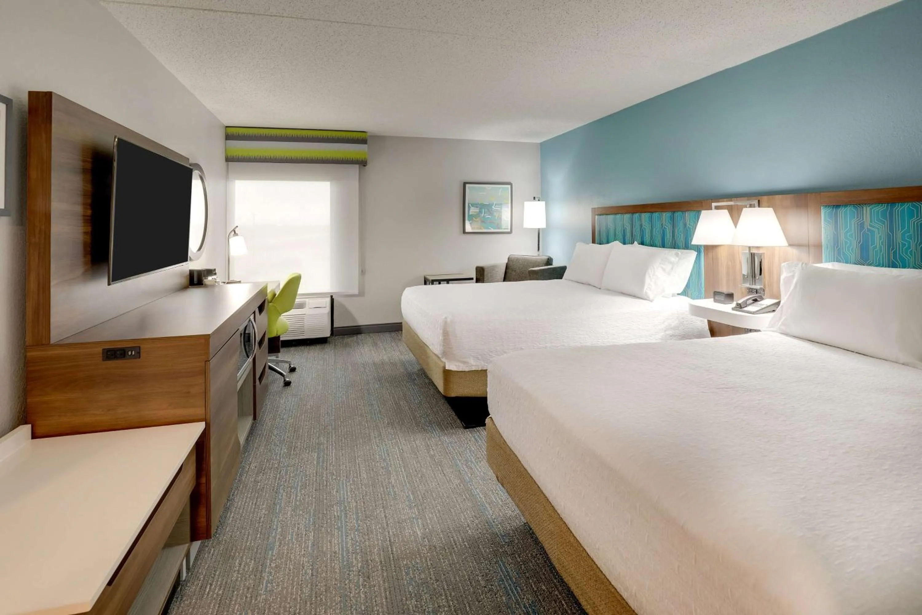 Bed in Hampton Inn Lebanon