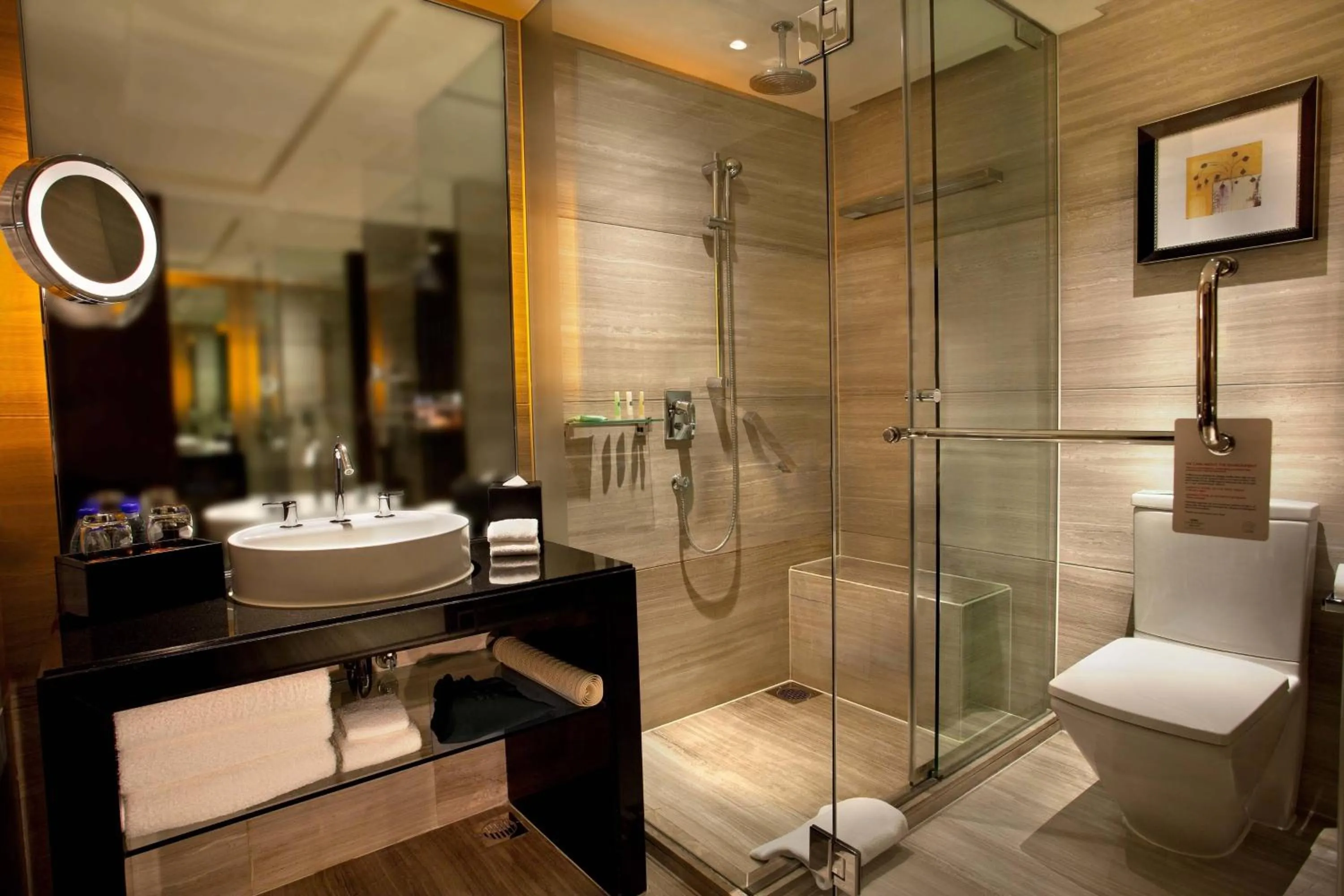 Bathroom in Courtyard By Marriott Shanghai Xujiahui