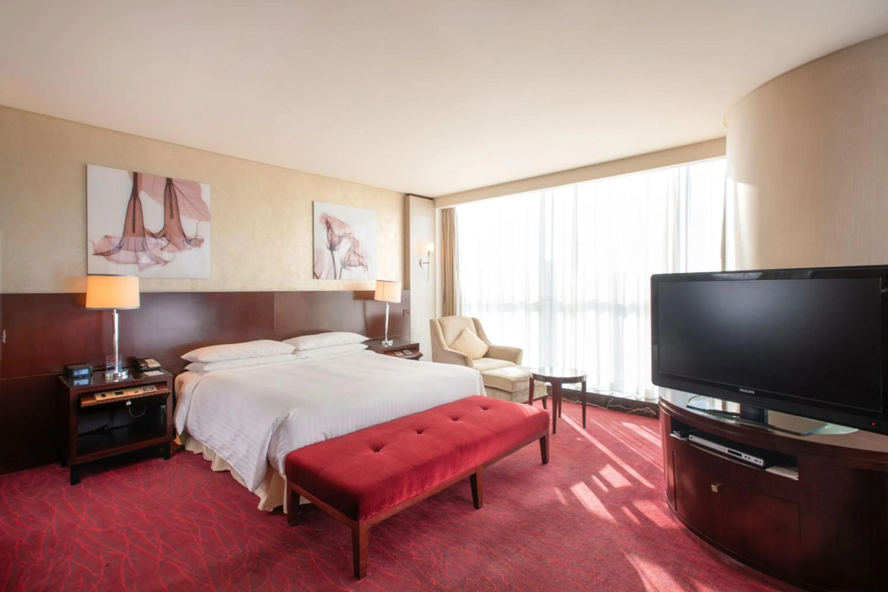 Photo of the whole room, Bed in Beijing Marriott Hotel Northeast