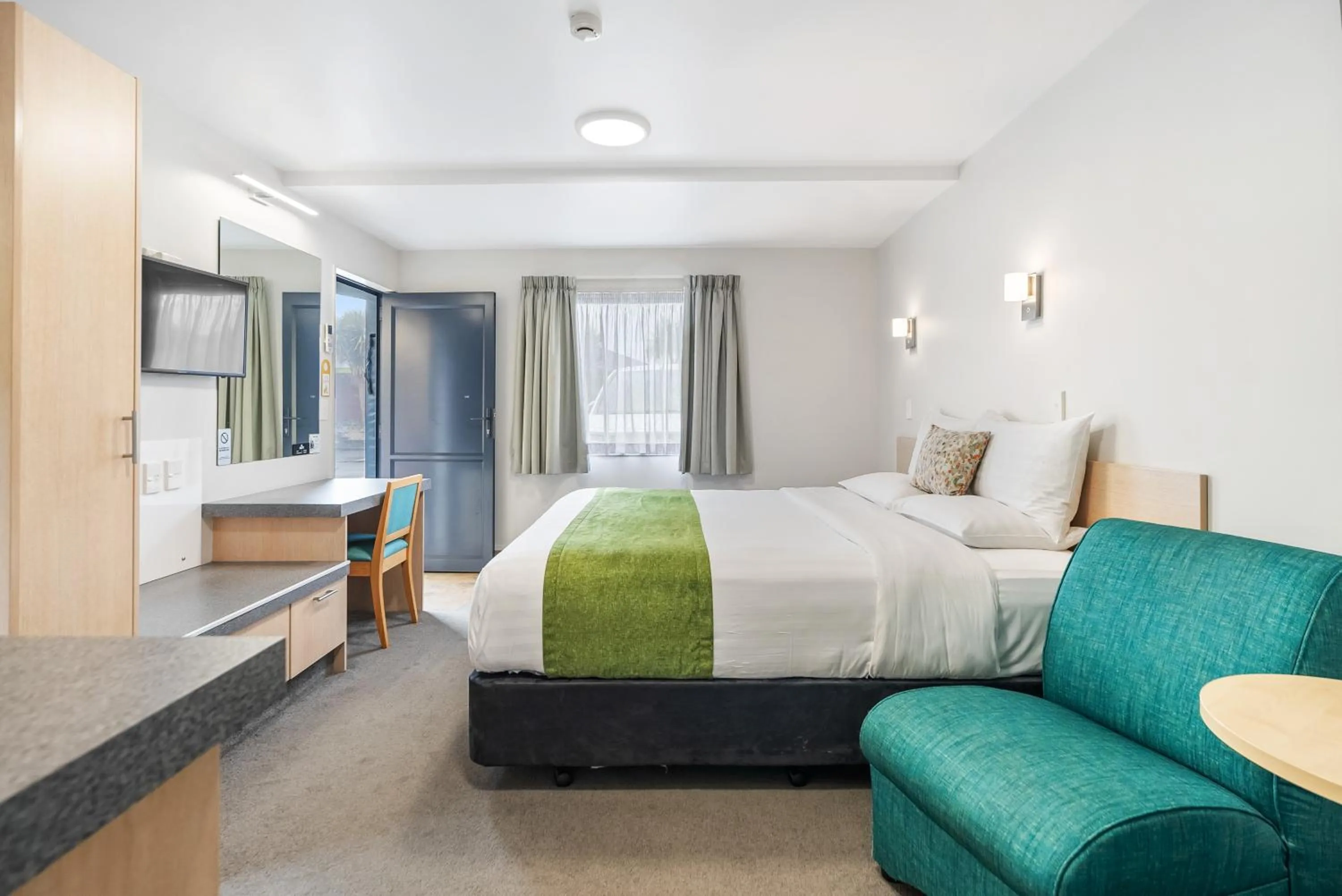 Bed in Bella Vista Motel Whangarei