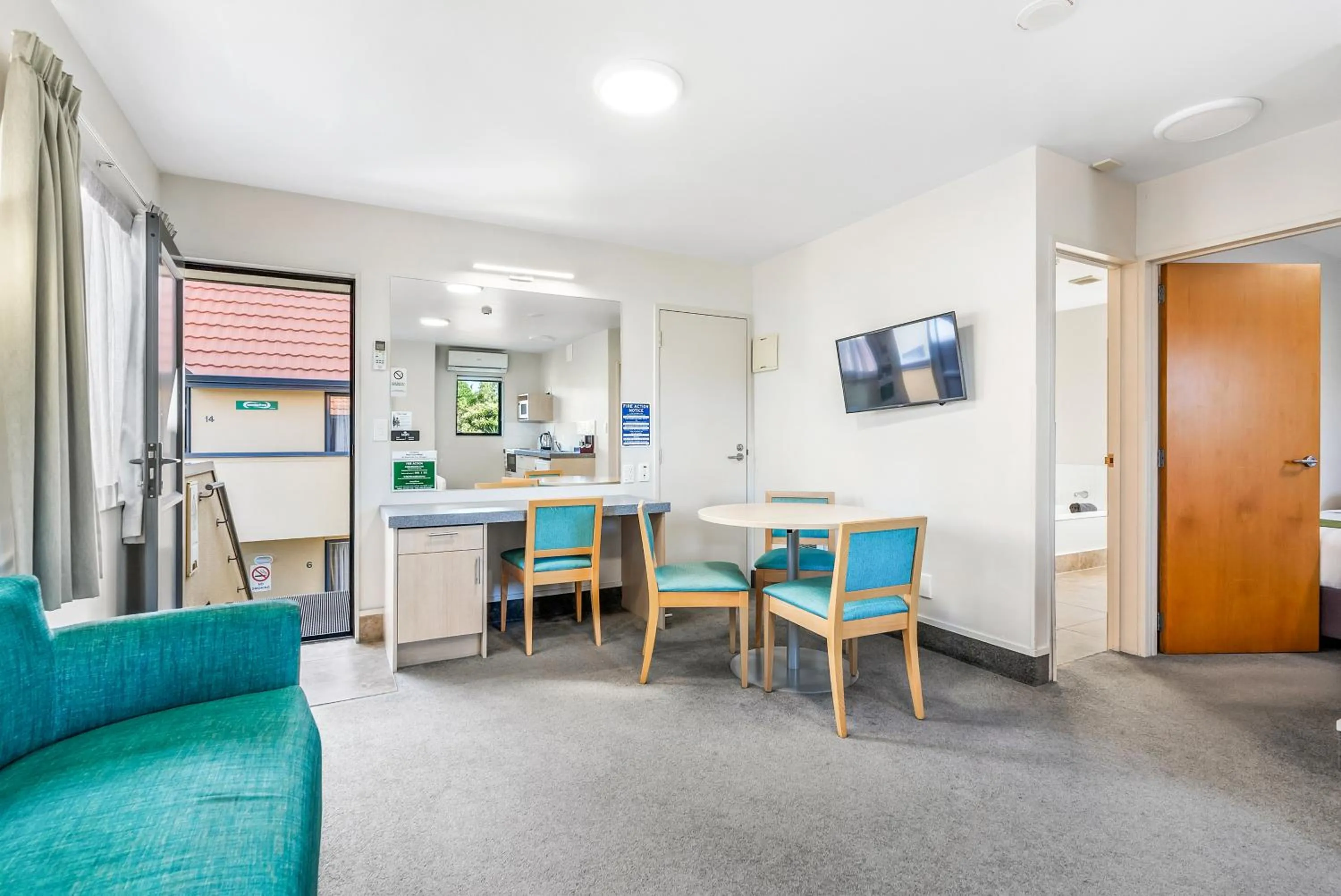 Dining area in Bella Vista Motel Whangarei