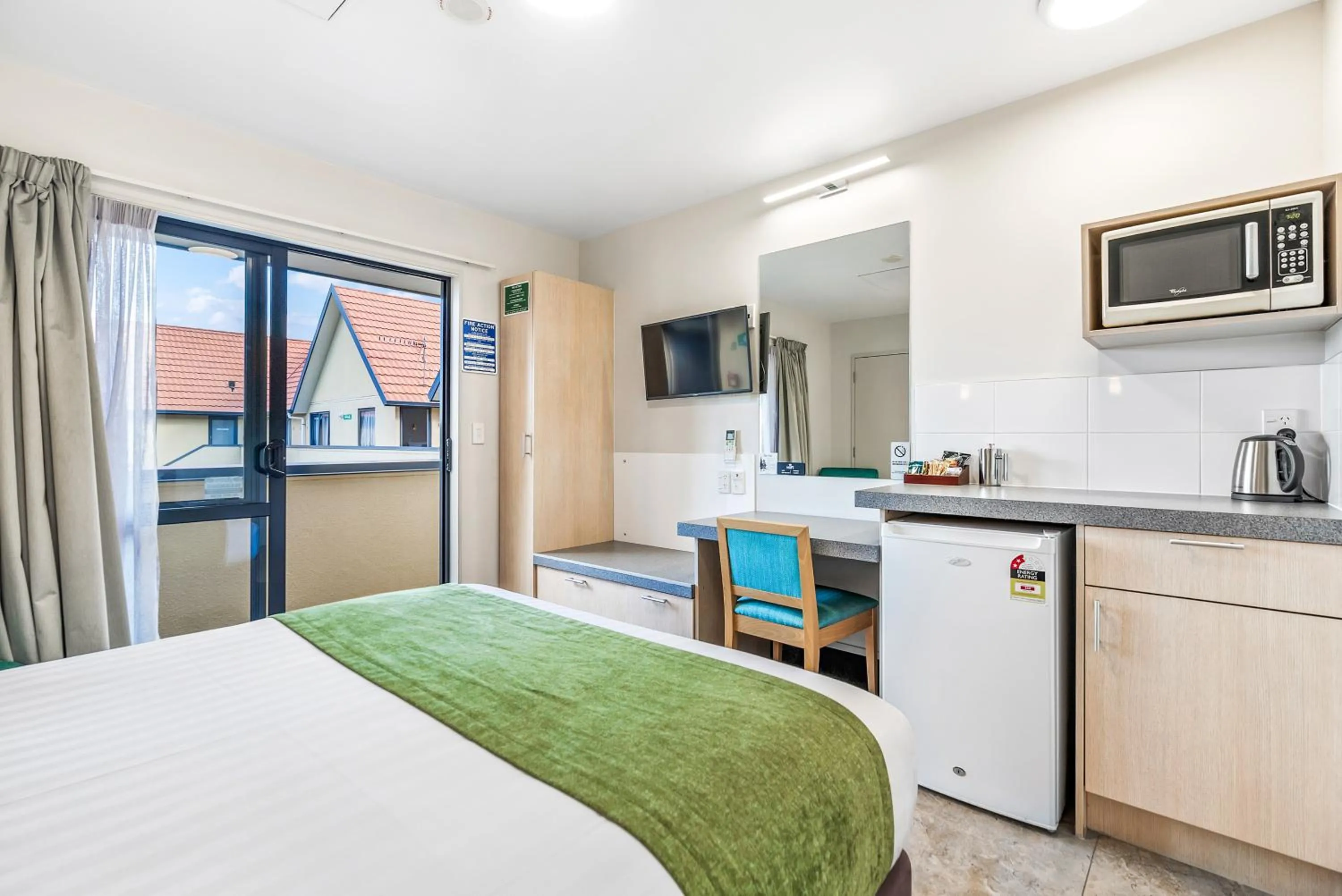 Bed in Bella Vista Motel Whangarei