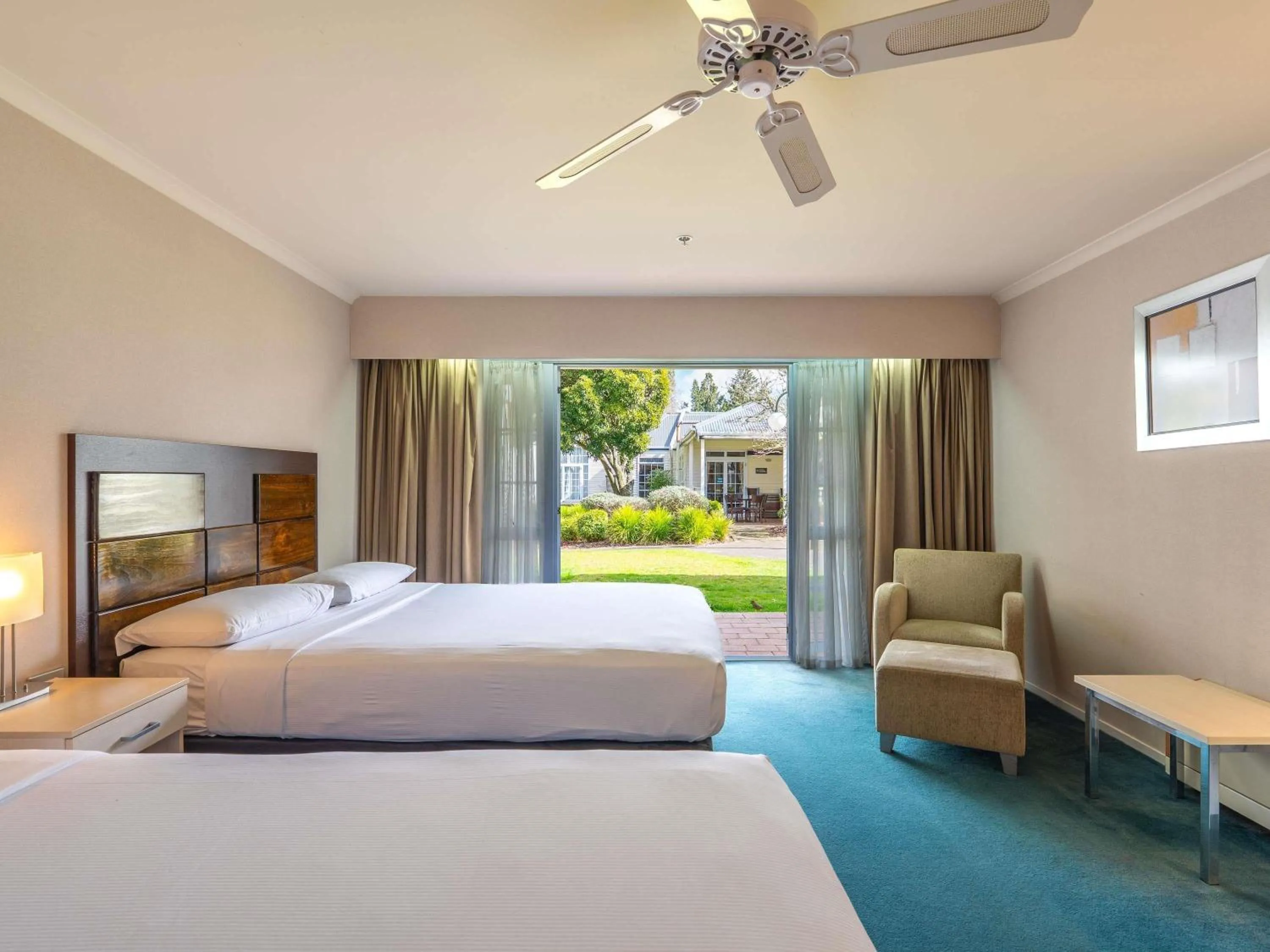 Bedroom, Bed in Wairakei Resort Taupo