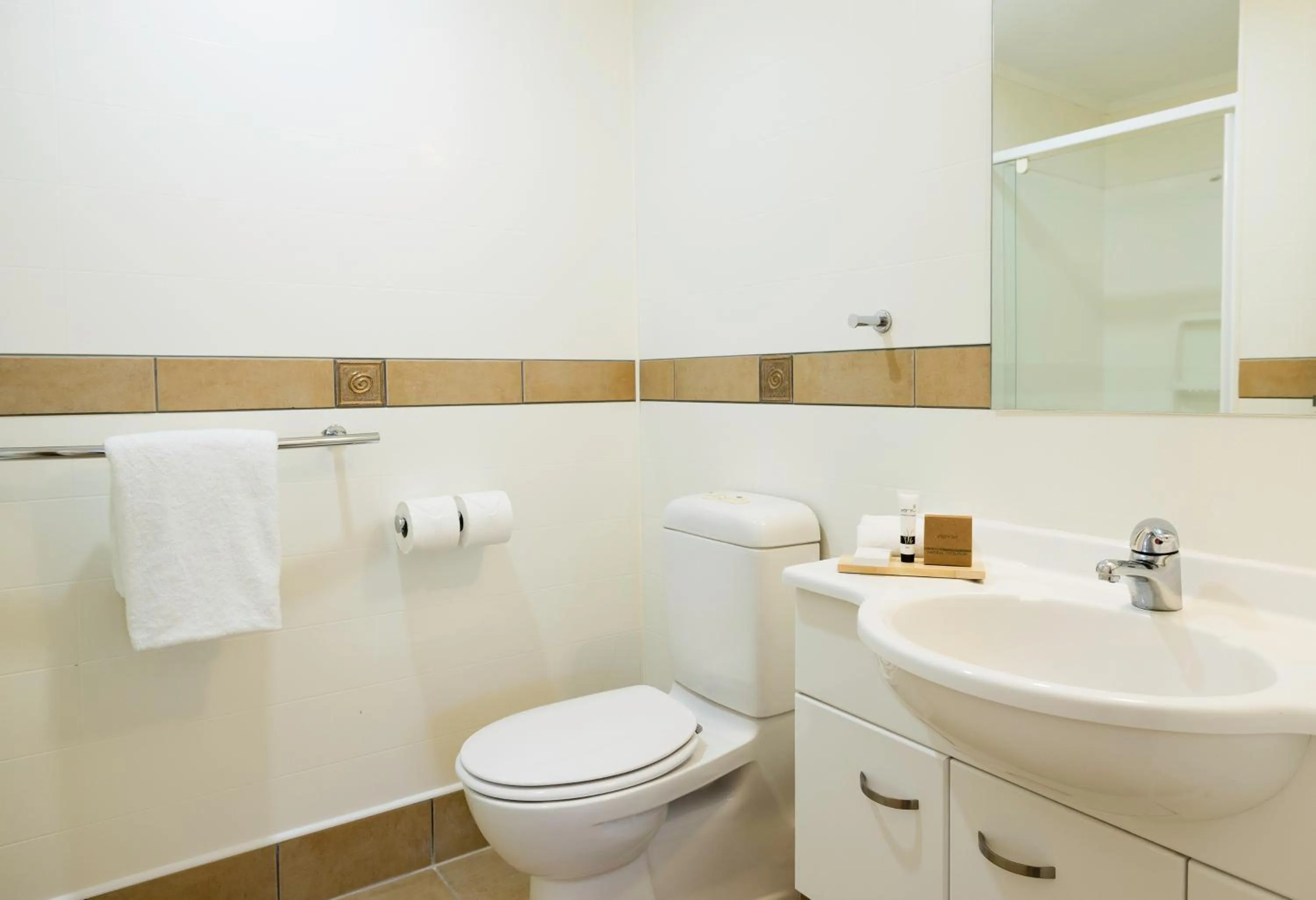 Shower in Wairakei Resort Taupo