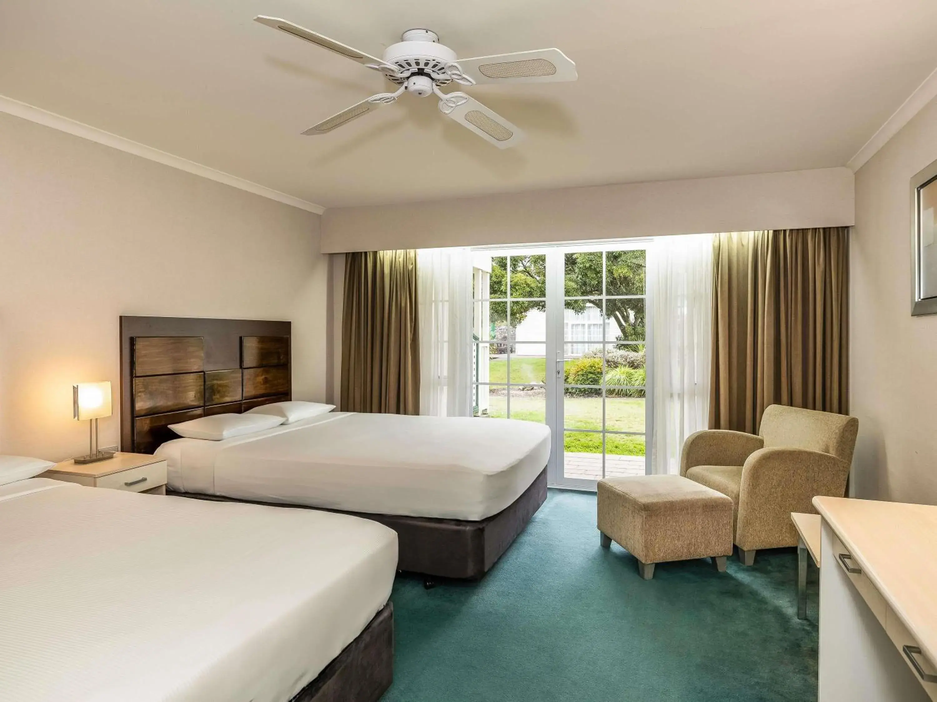 Standard Double Room with Two Double Beds in Wairakei Resort Taupo Standard Double Room with Two Double Beds in Wairakei Resort Taupo