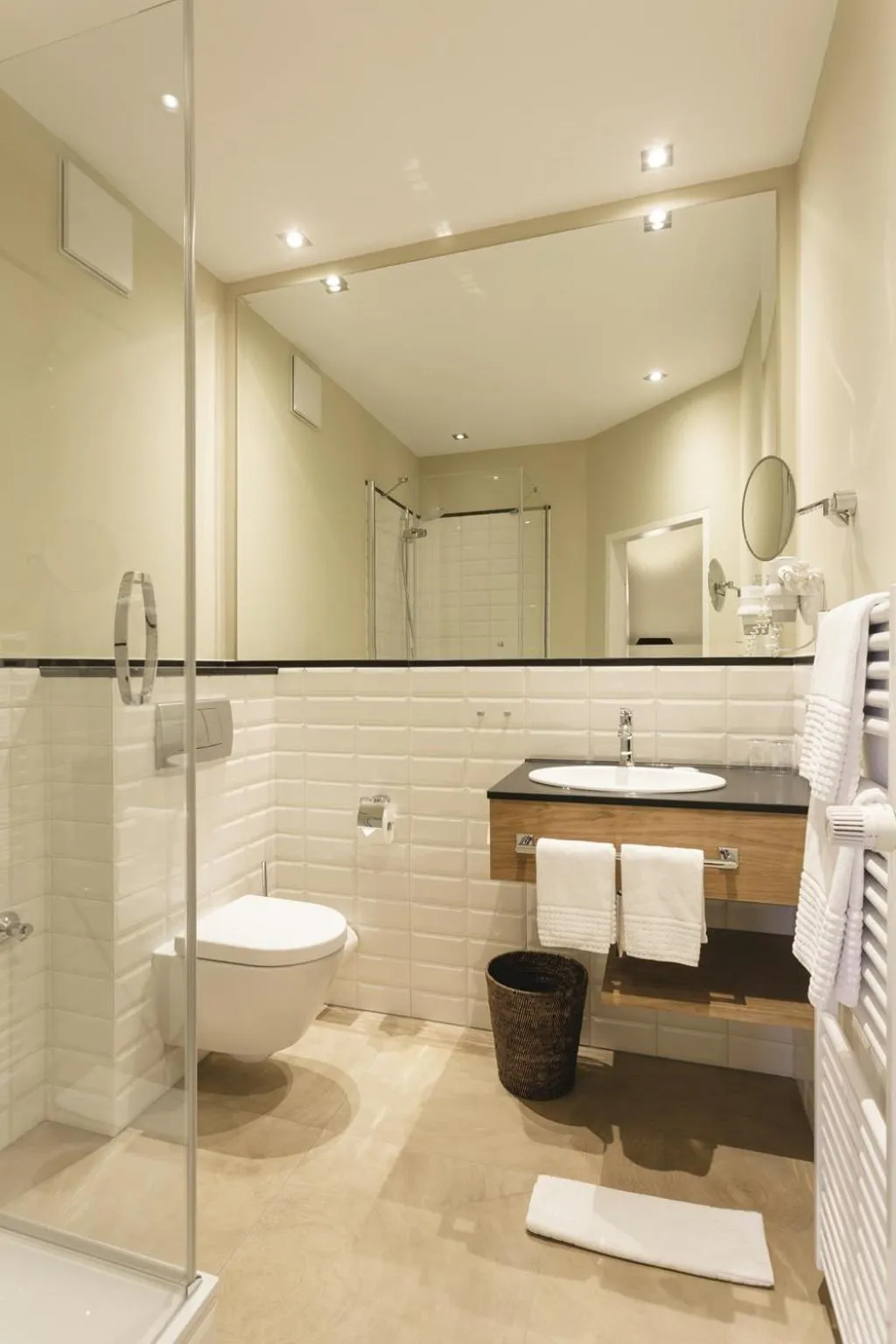 Bathroom in Landhotel Donner