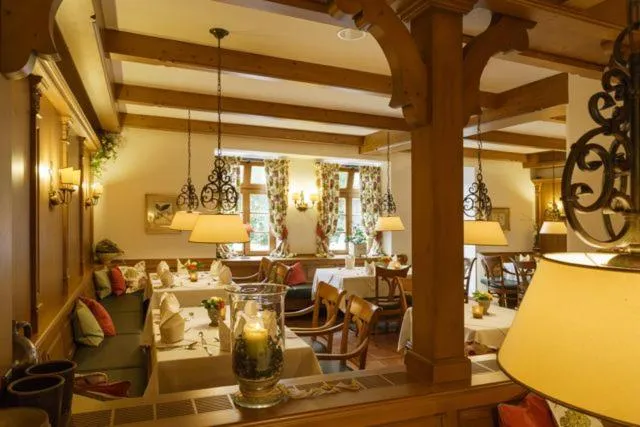 Restaurant/places to eat in Landhotel Donner