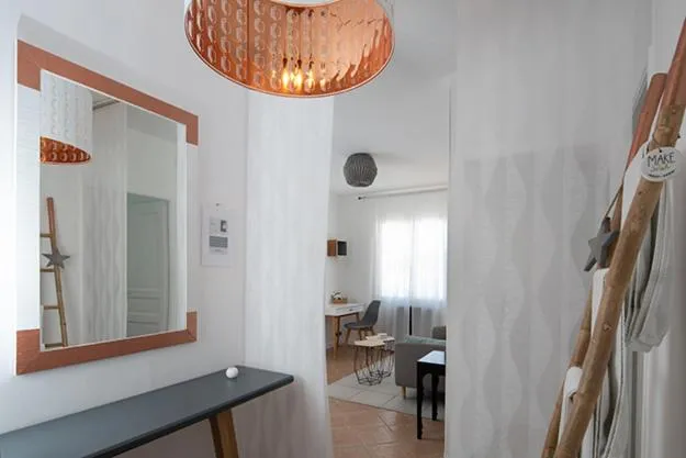 Bathroom in Mise en Scène