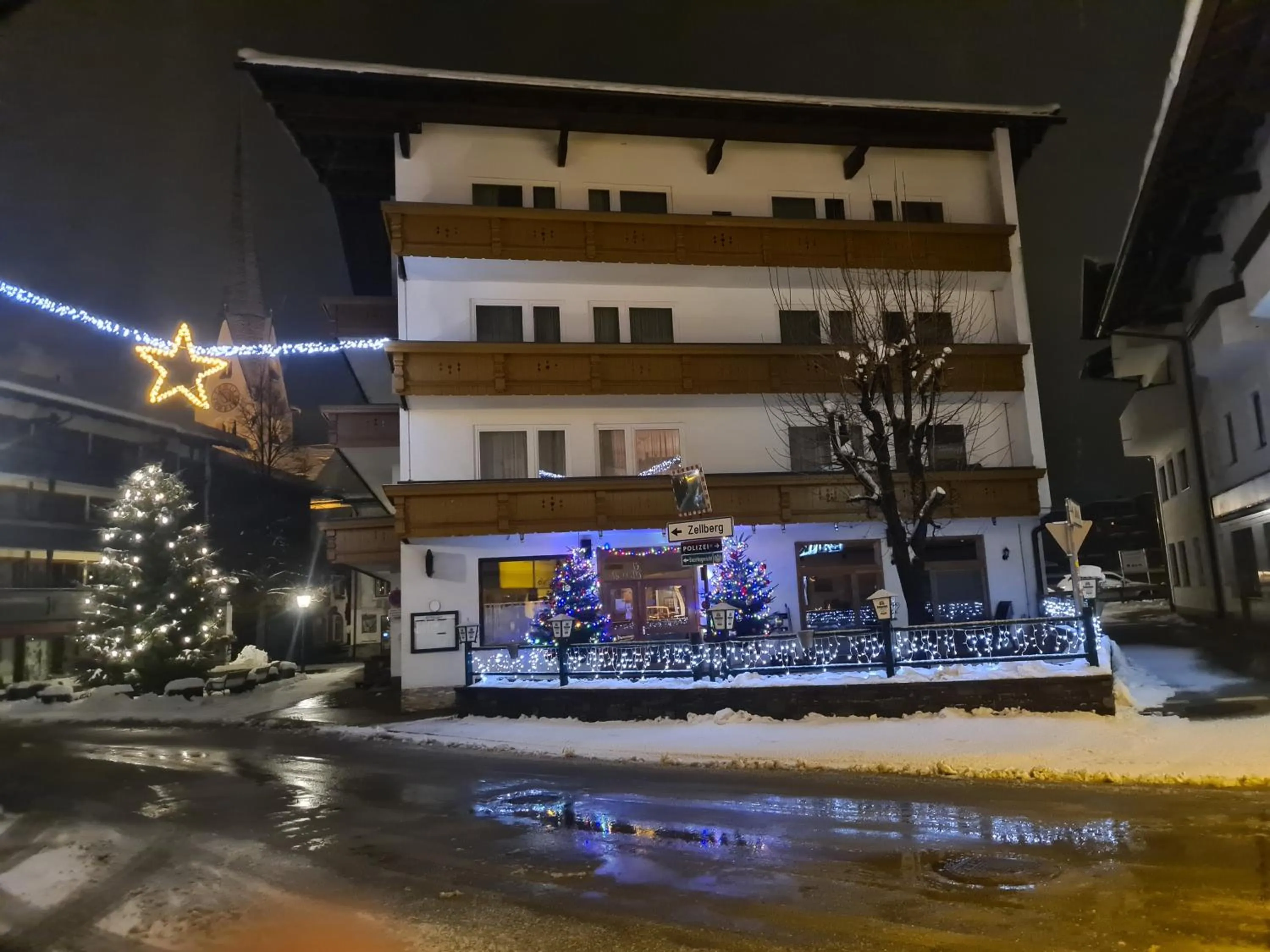 Night in Gasthof Hotel Kirchenwirt