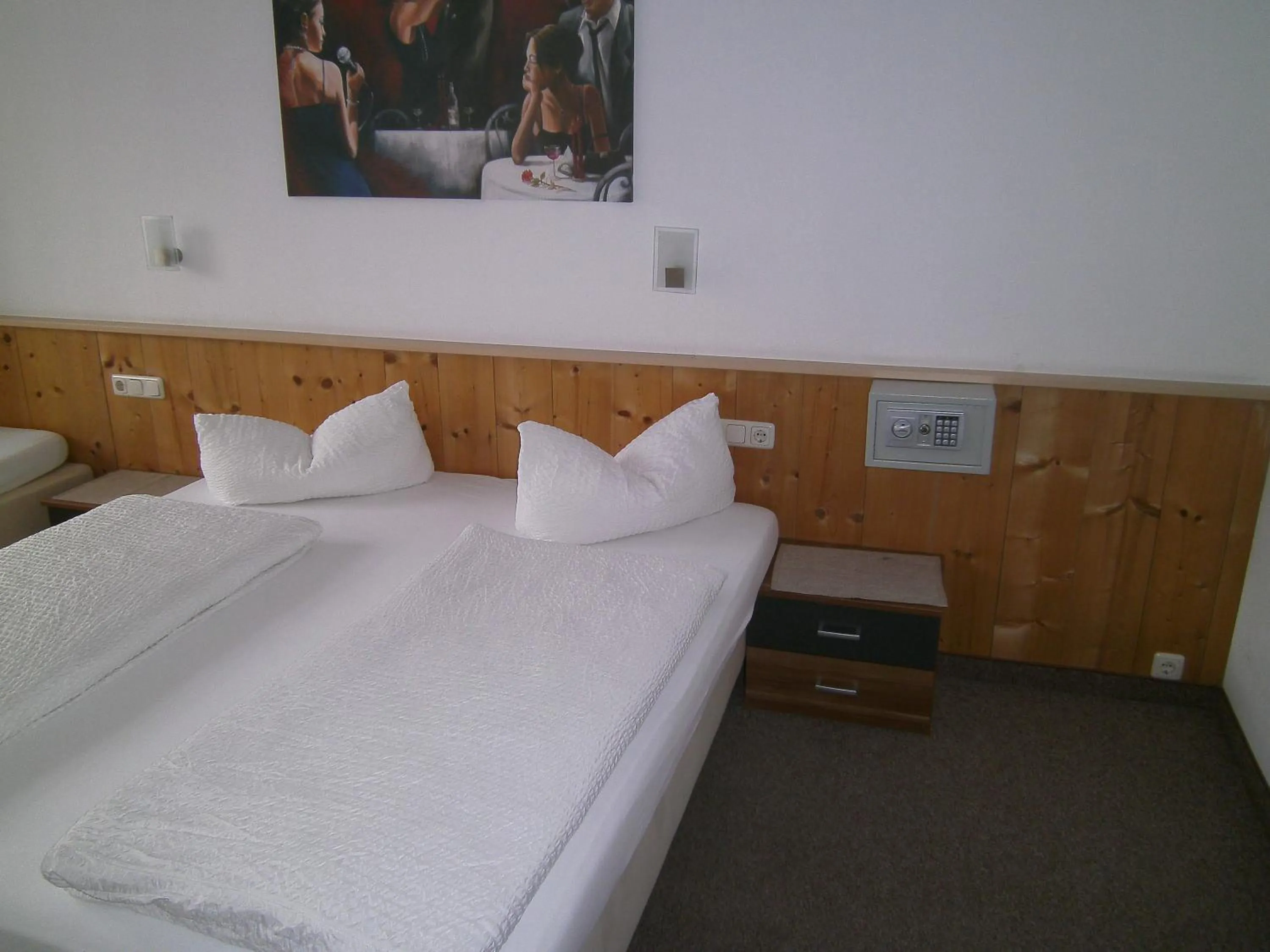 Bedroom, Bed in Gasthof Hotel Kirchenwirt