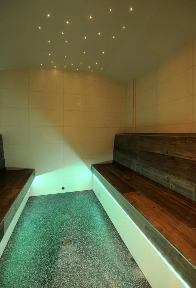 Steam room in Gasthof Hotel Kirchenwirt