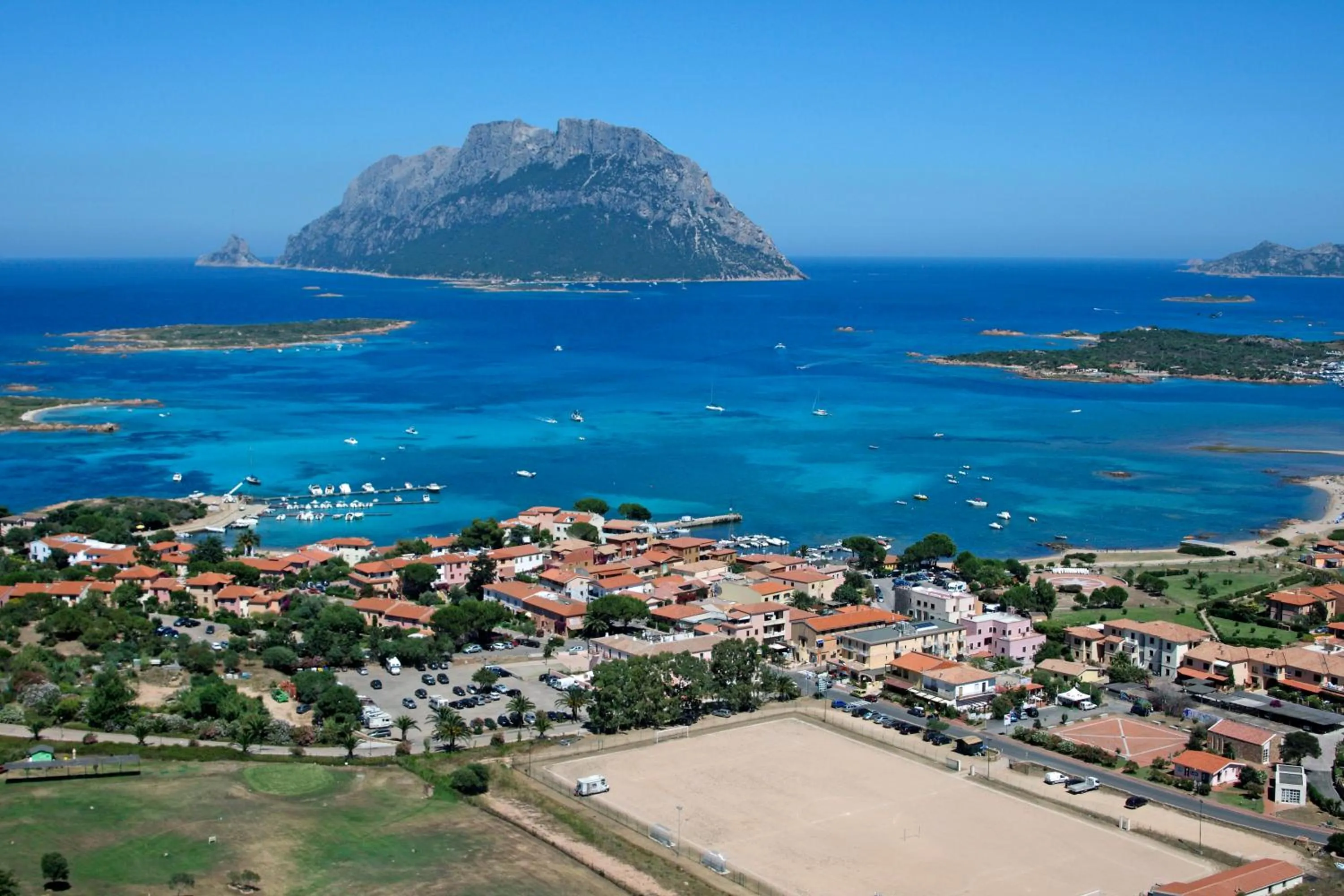 Property building in Felix Hotels - Hotel Residence Porto San Paolo