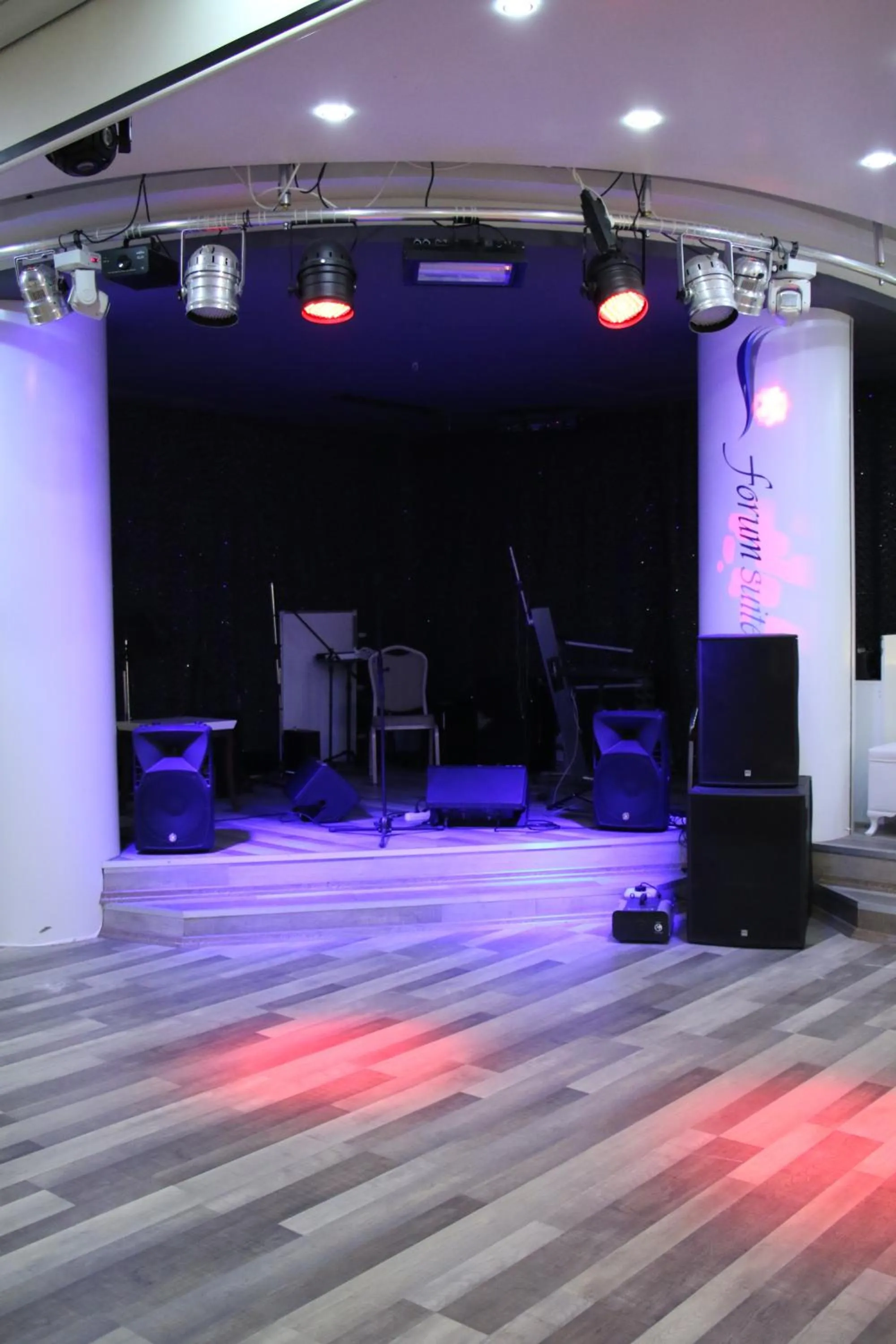 Entertainment in Forum Suite Otel