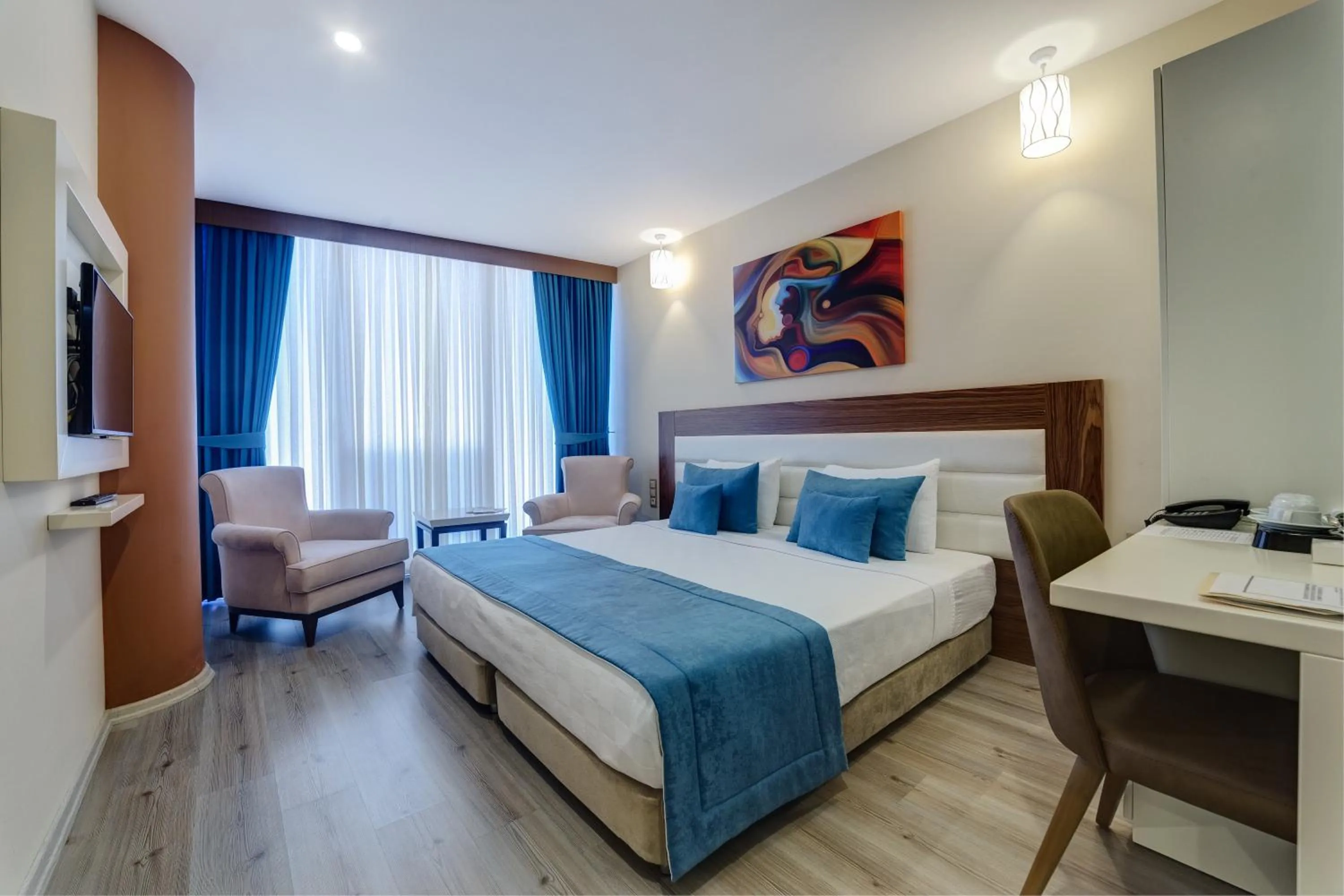 Day, Bed in Forum Suite Otel