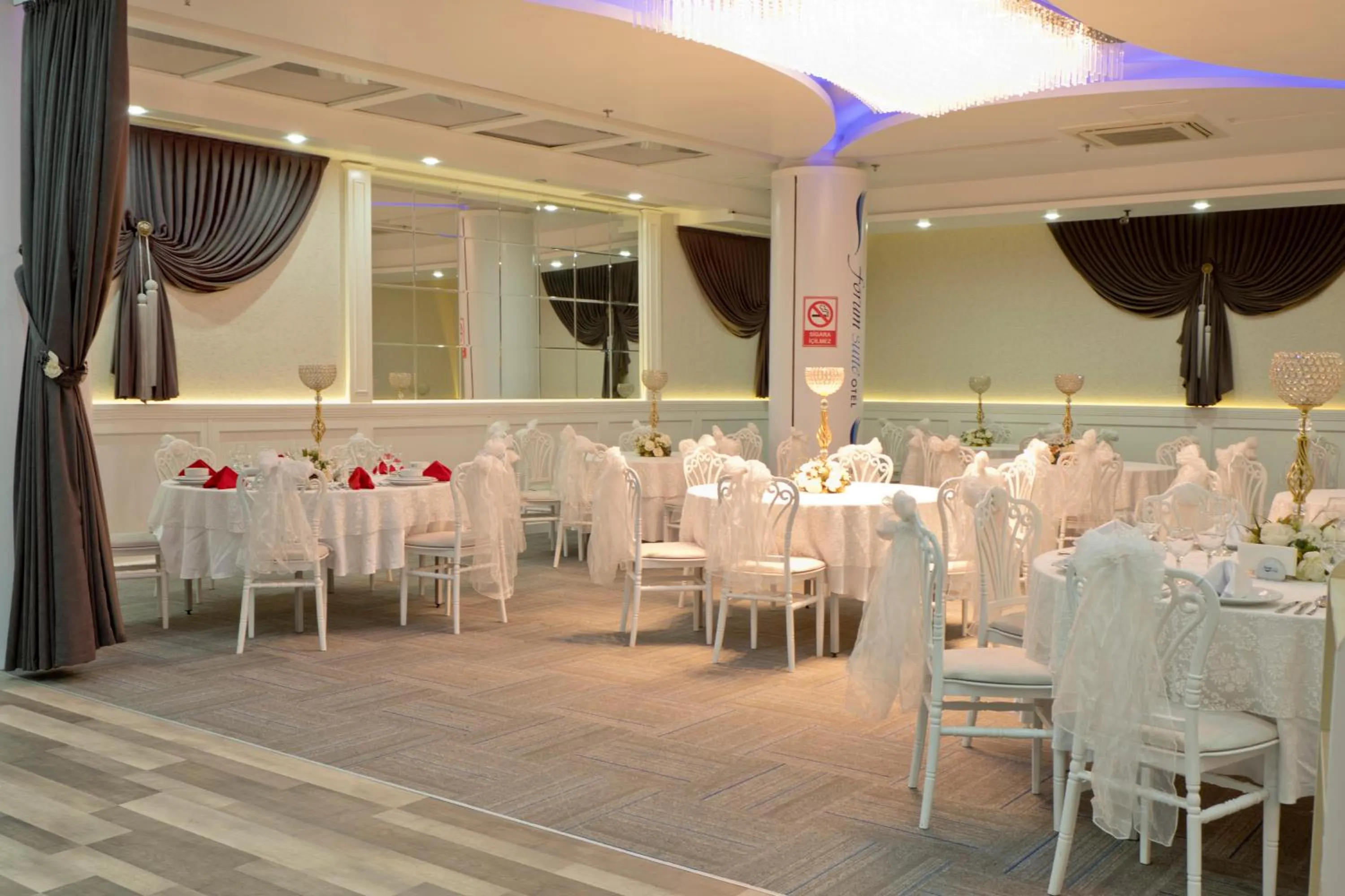 Banquet/Function facilities in Forum Suite Otel
