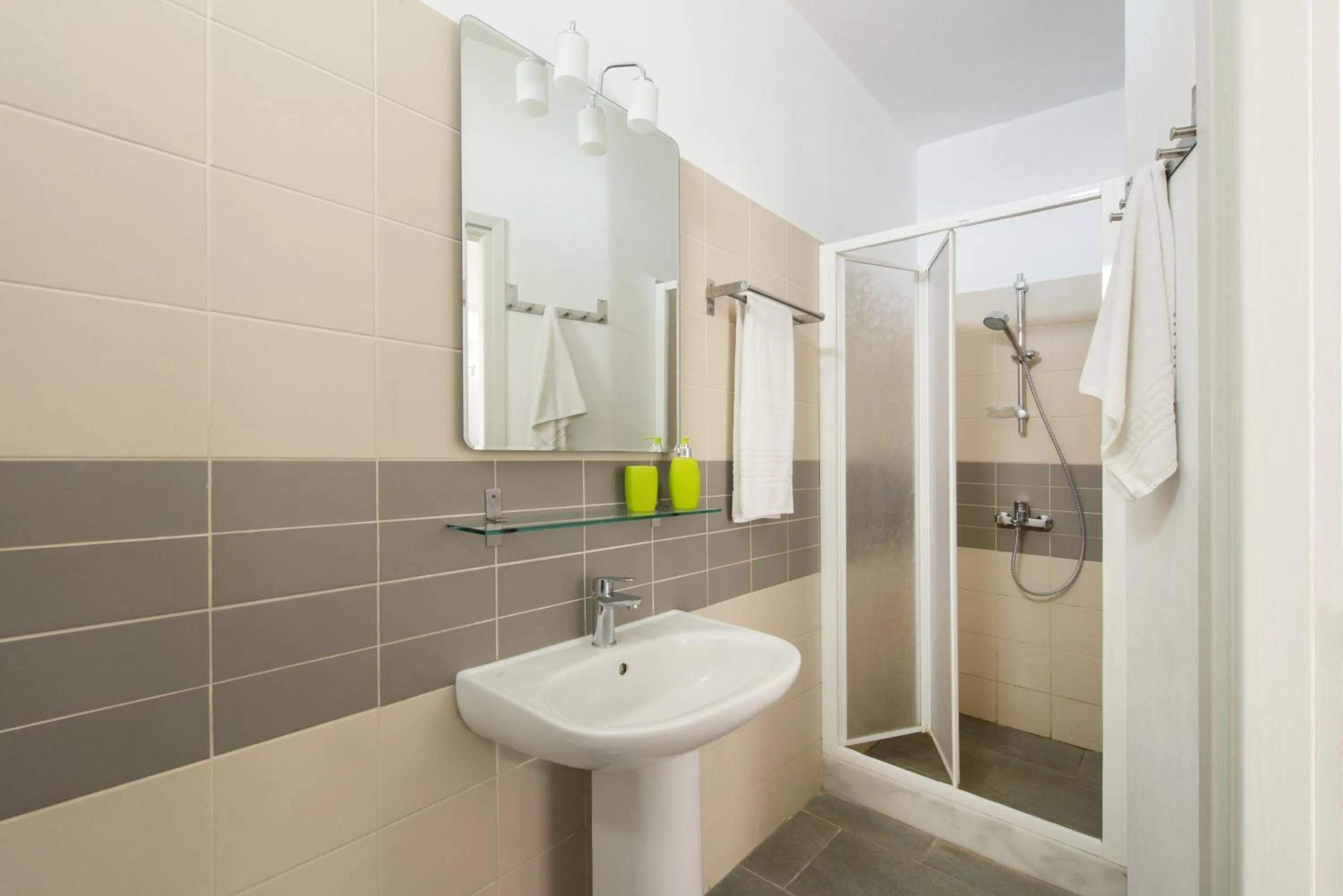 Shower in Aura Marina Apartments Santorini