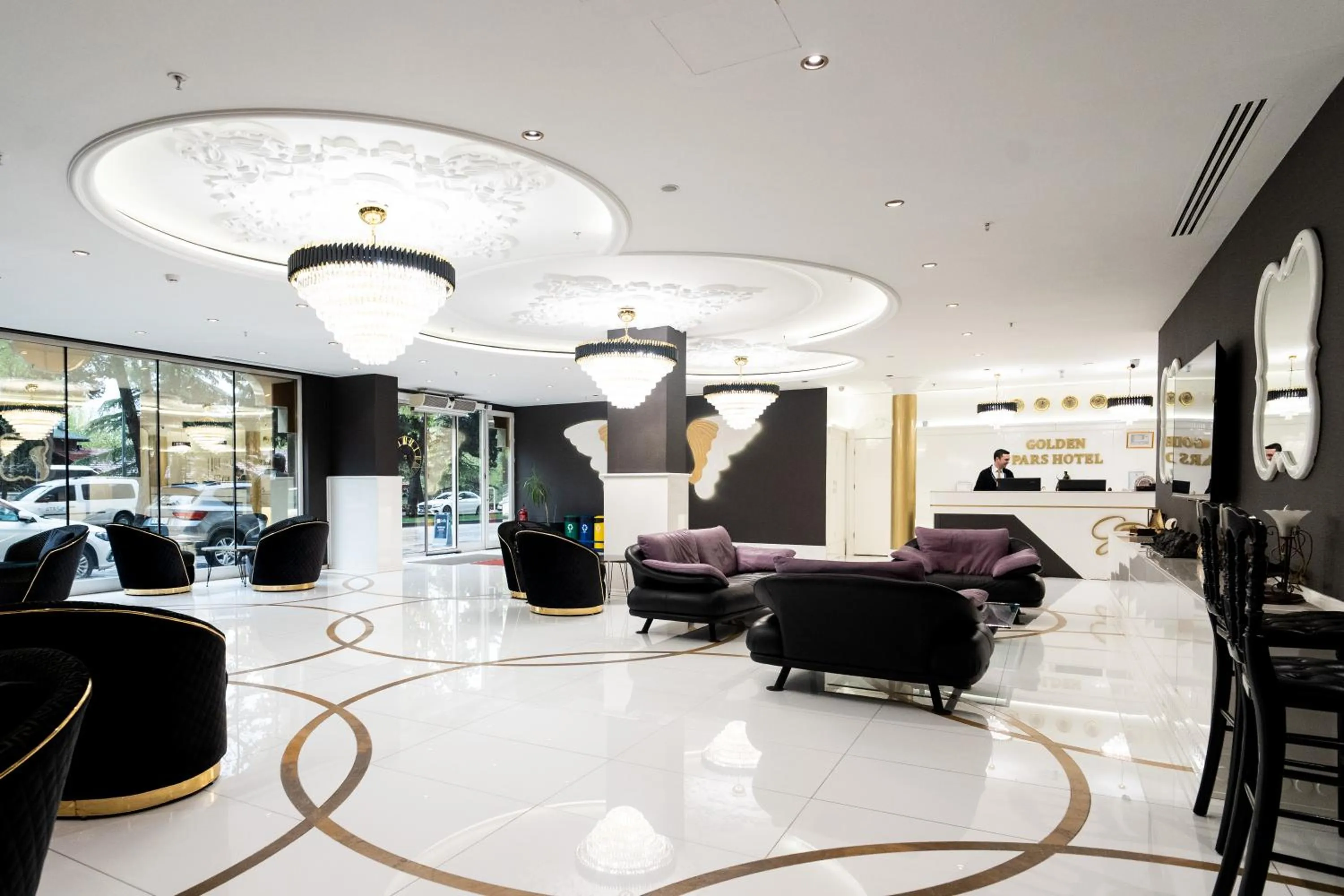 Lobby or reception in Golden Pars Hotel