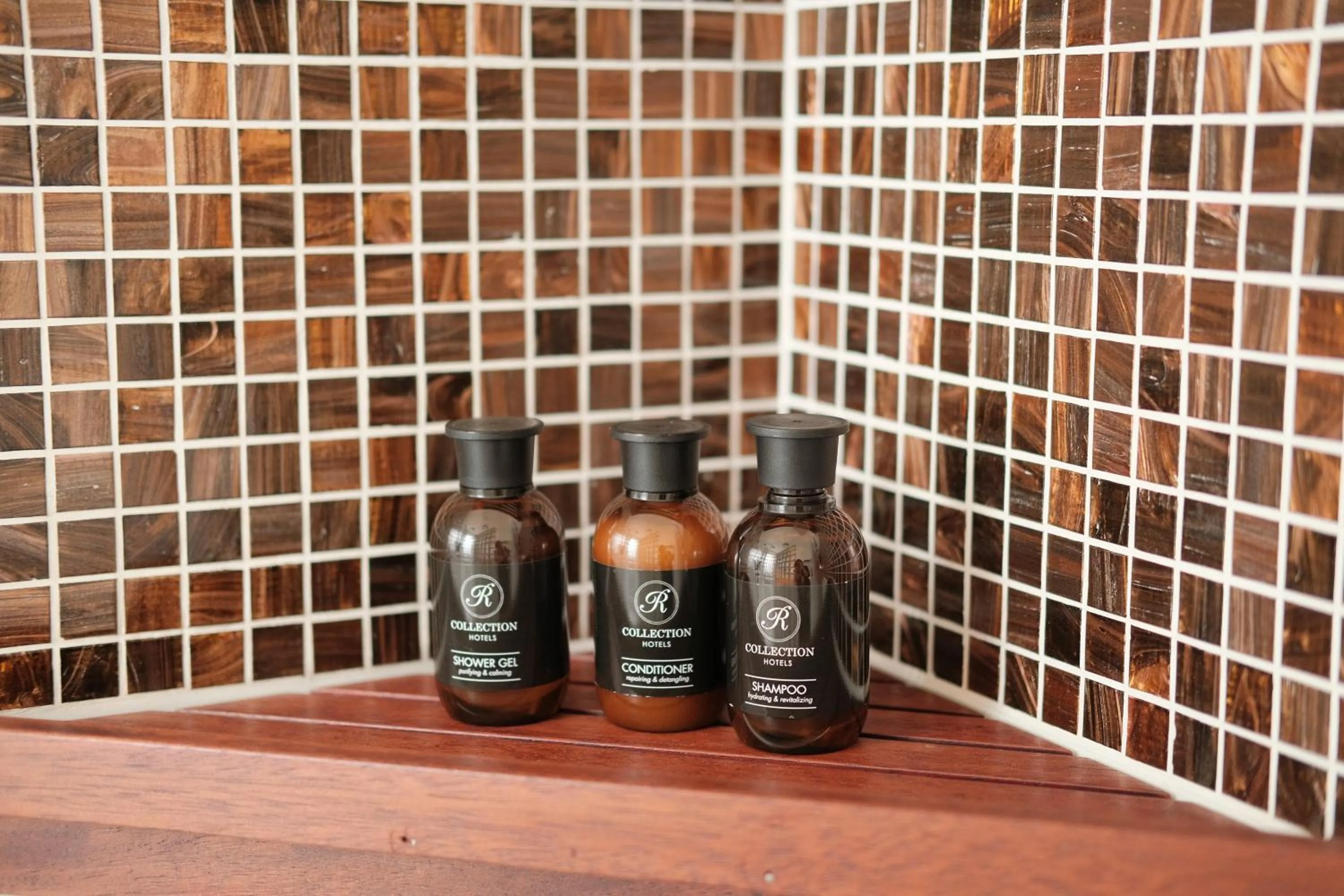 Bathroom in Hotel Royal Victoria, by R Collection Hotels