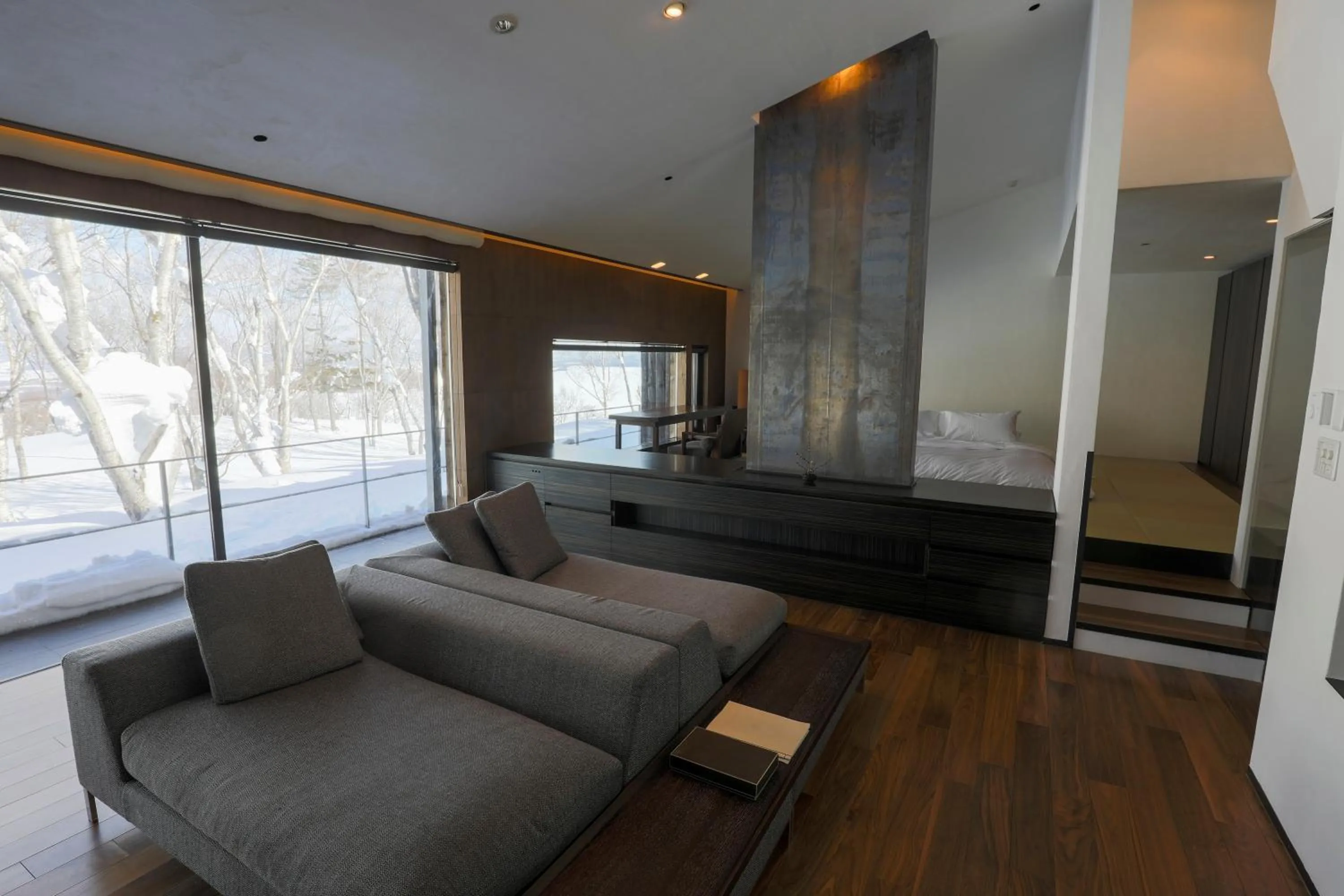 Photo of the whole room in Zaborin