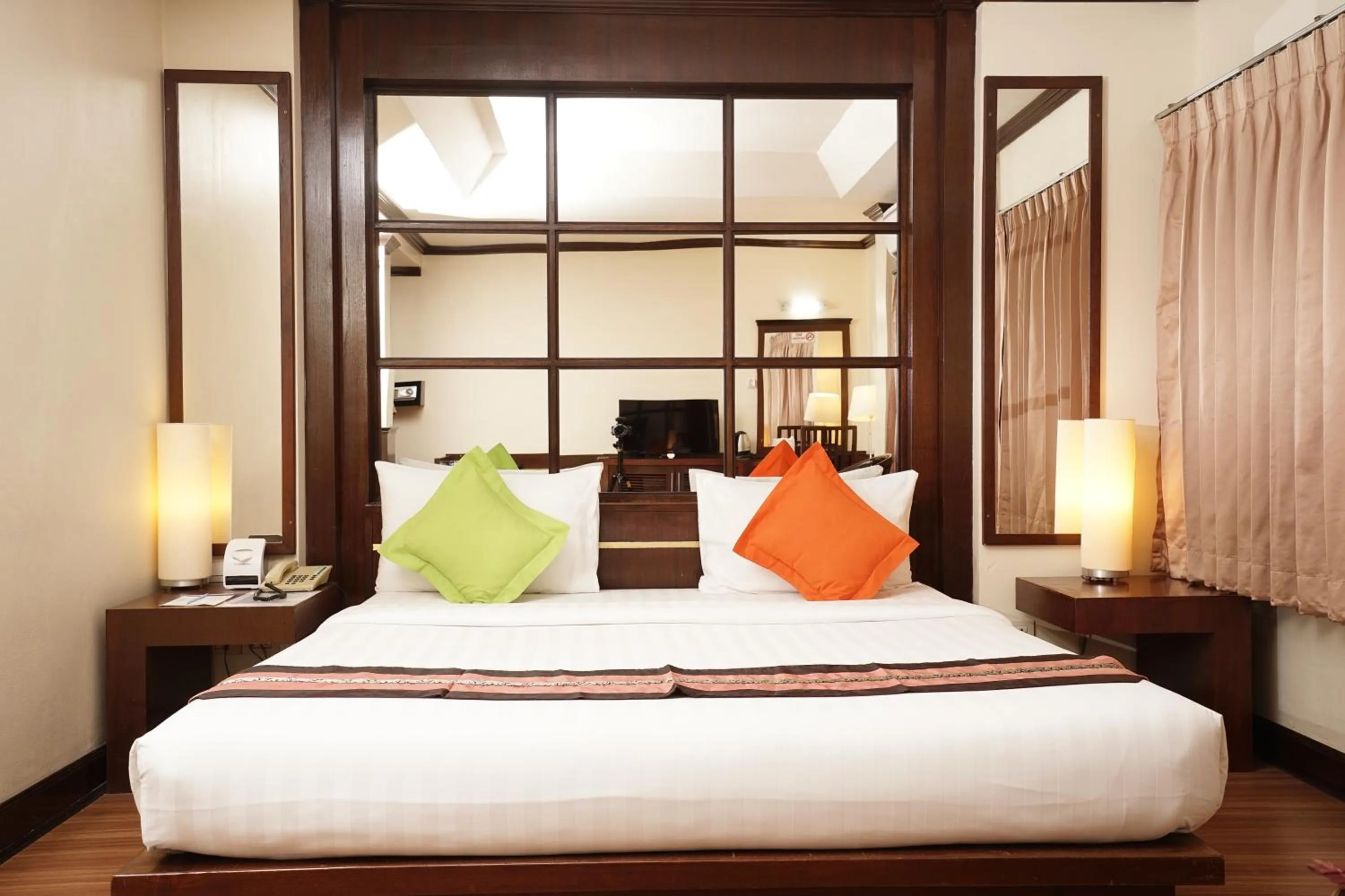 Bedroom, Bed in Grand Business Inn