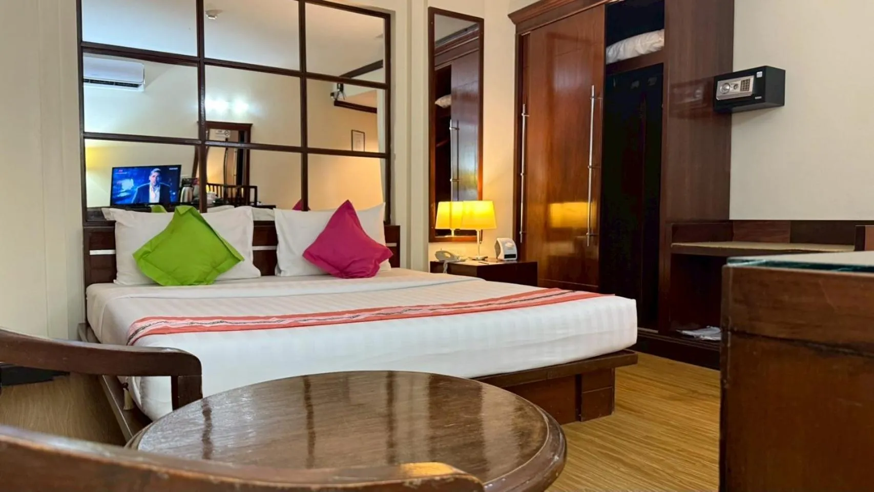 Bedroom, Bed in Grand Business Inn