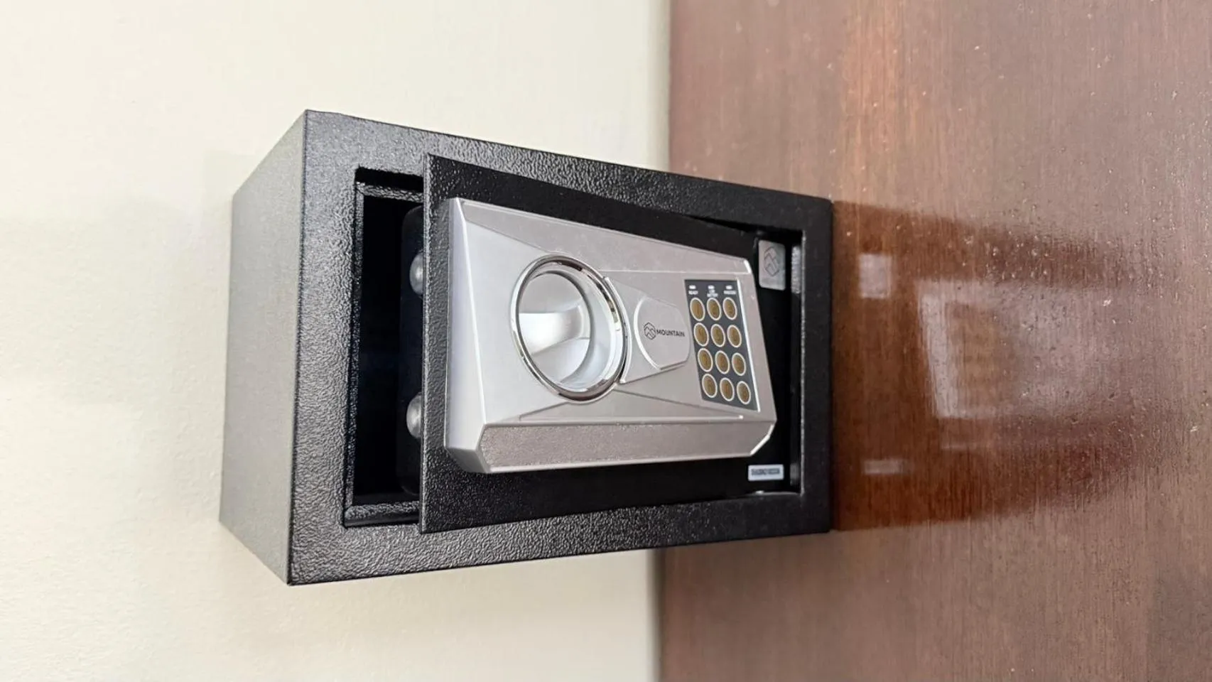 safe in Grand Business Inn