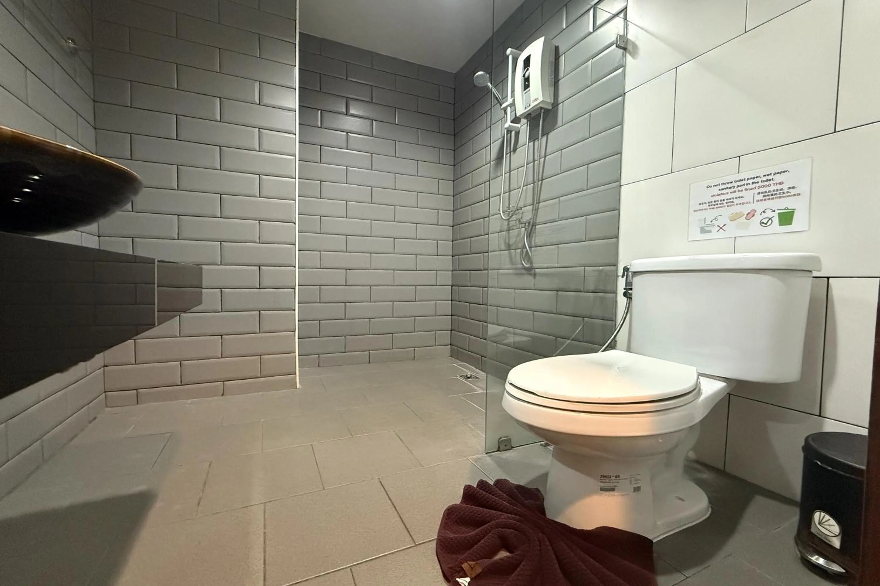 Toilet in Sabaidee Chiangmai Hotel