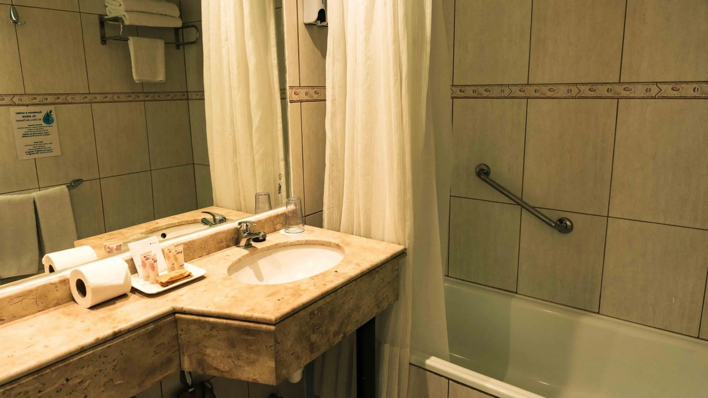 Bathroom in Hotel Eurotel El Bosque