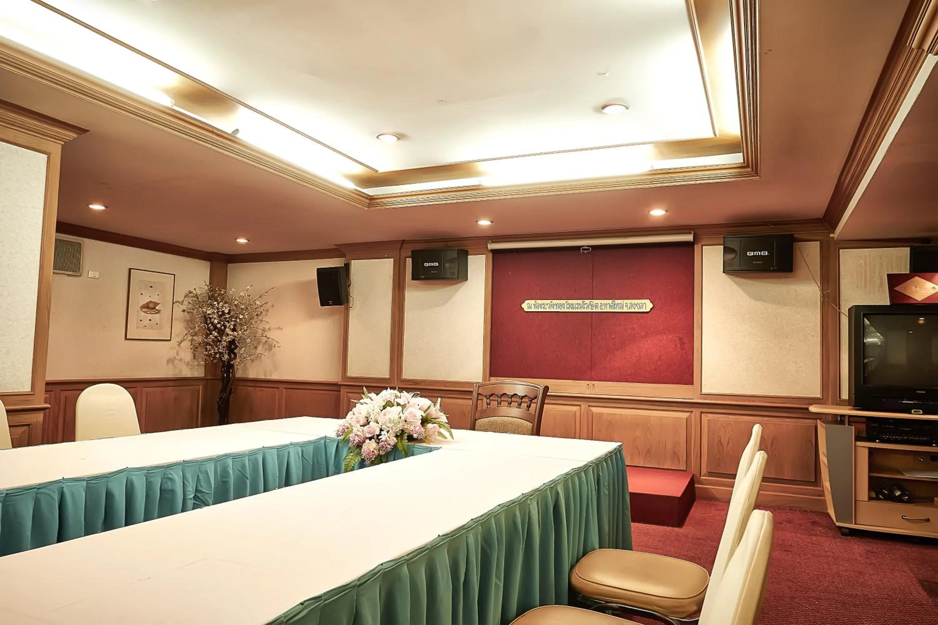 Meeting/conference room in Kosit Hotel