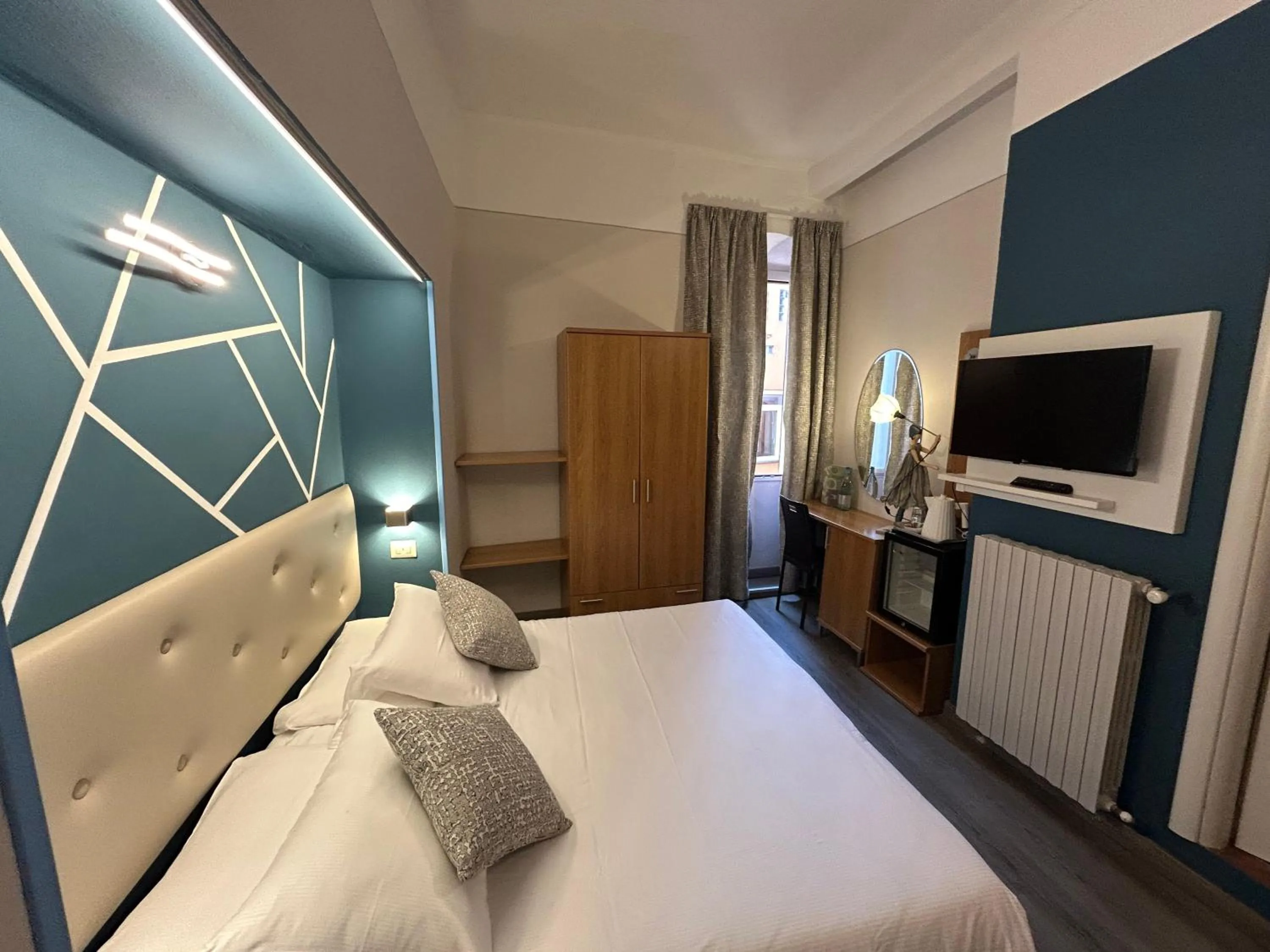Bedroom, Bed in Albergo Pesce D'oro