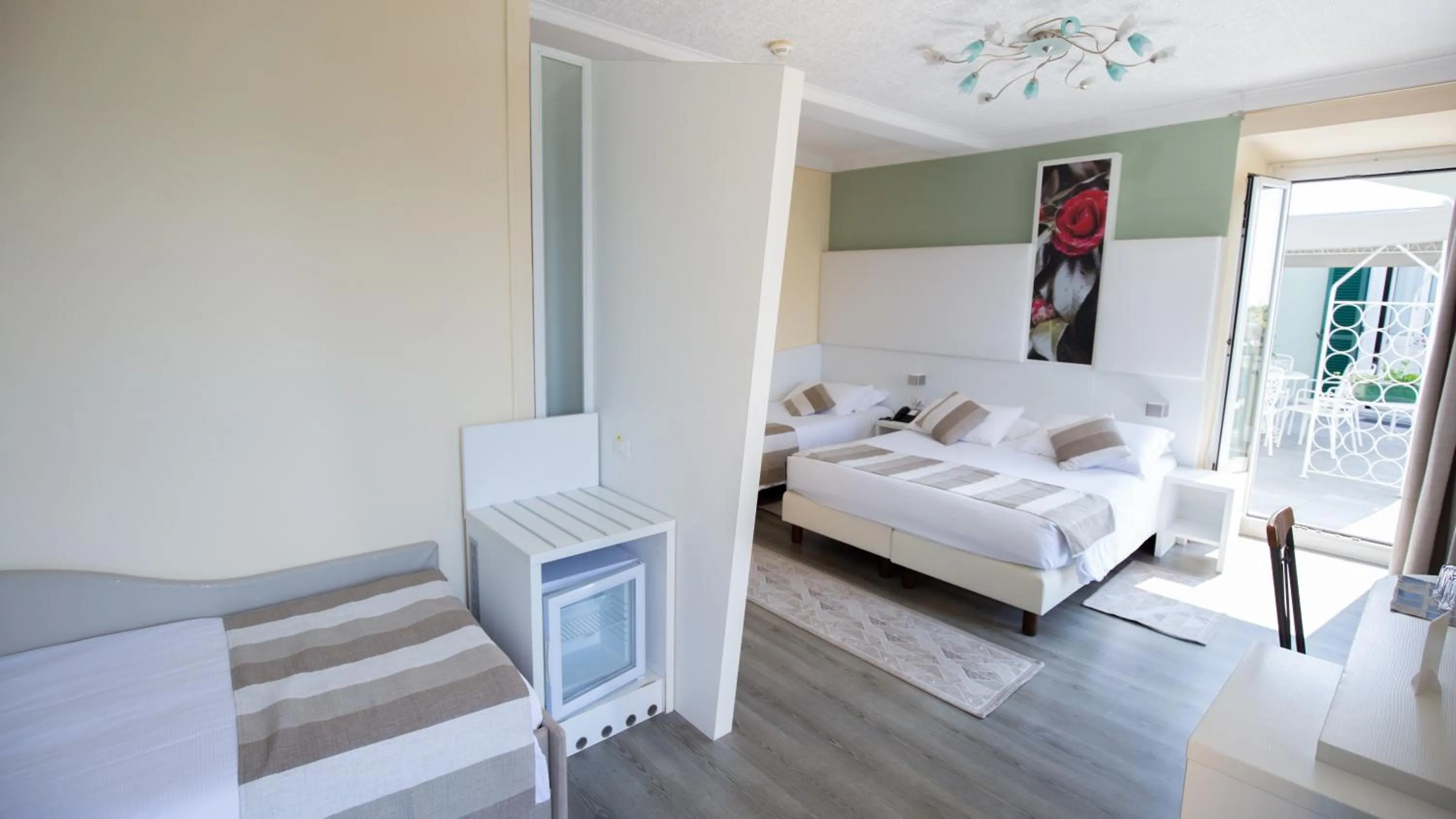 Bedroom, Bed in Albergo Pesce D'oro