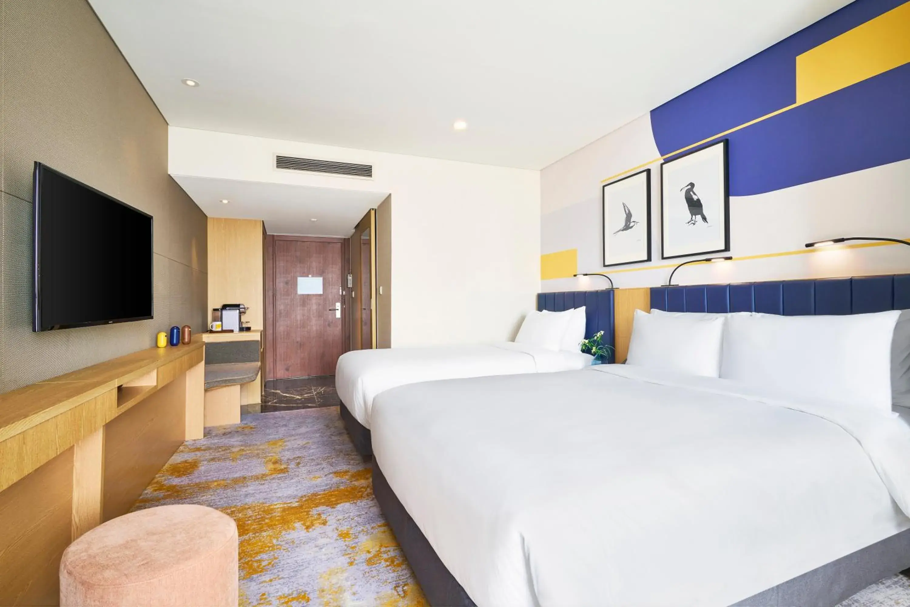 Premium Queen Room with Mountain View - Lounge Access in voco Seoul Myeongdong by IHG Premium Queen Room with Mountain View - Lounge Access in voco Seoul Myeongdong by IHG