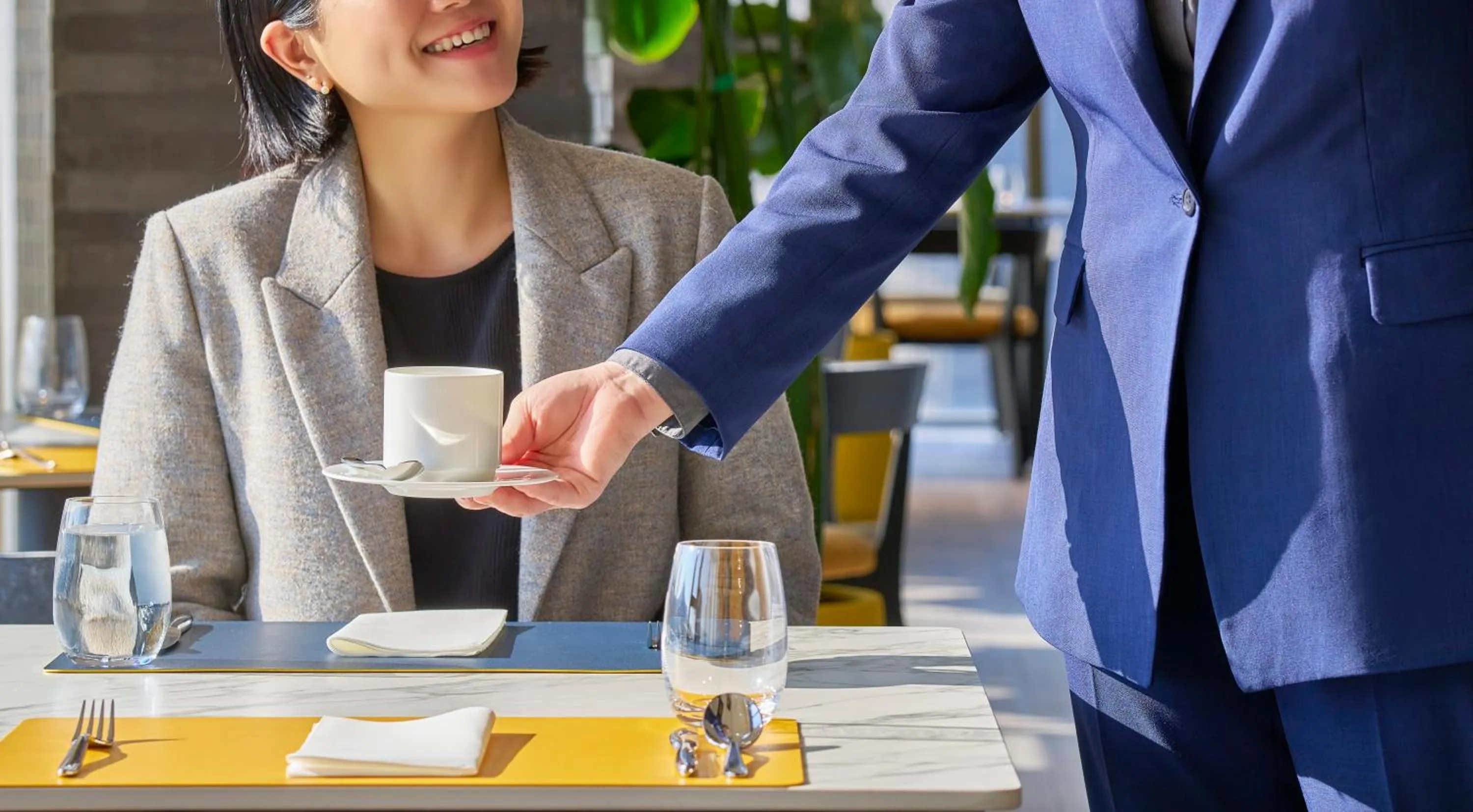 Lounge or bar in voco Seoul Myeongdong by IHG