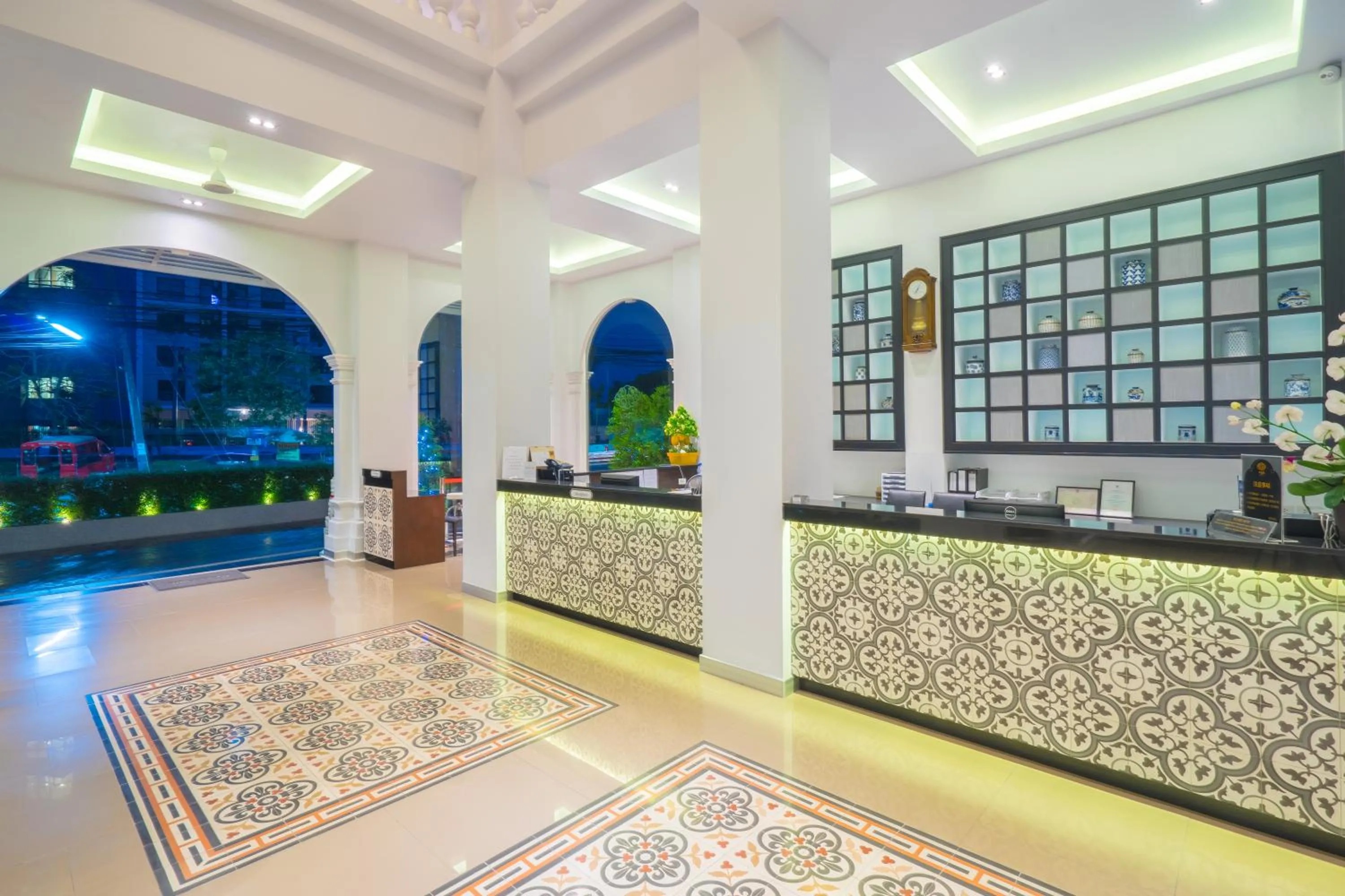 Lobby or reception in Vapa Hotel - SHA Extra Plus