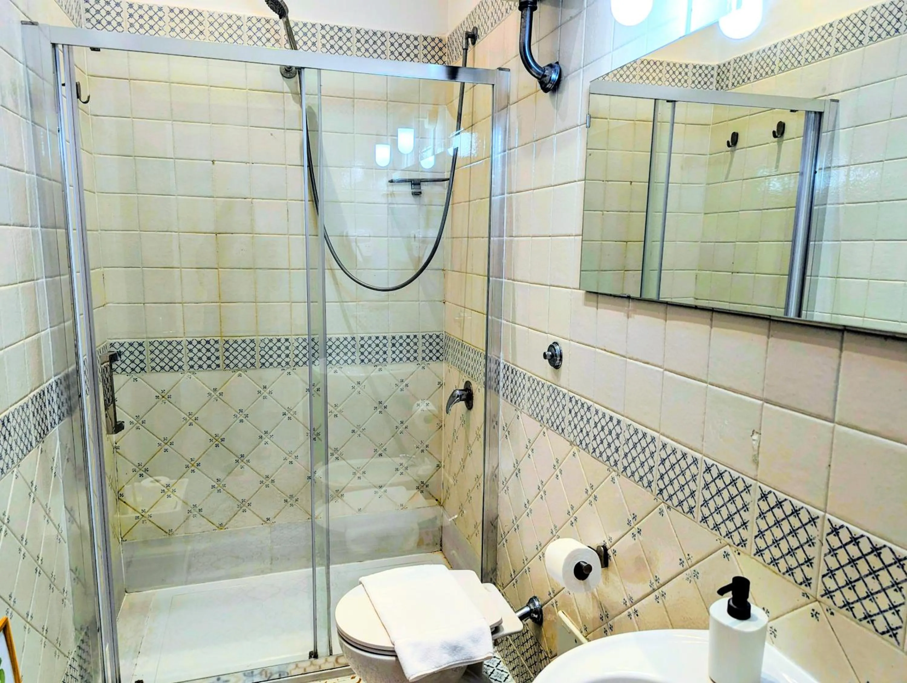 Shower in Locanda Dell'Arte