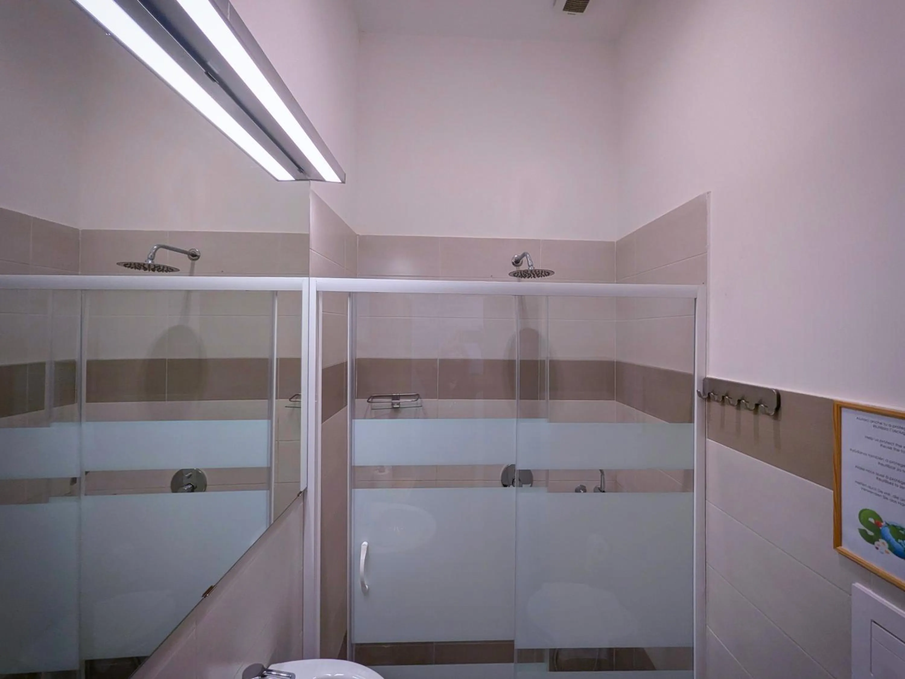 Shower in Locanda Dell'Arte