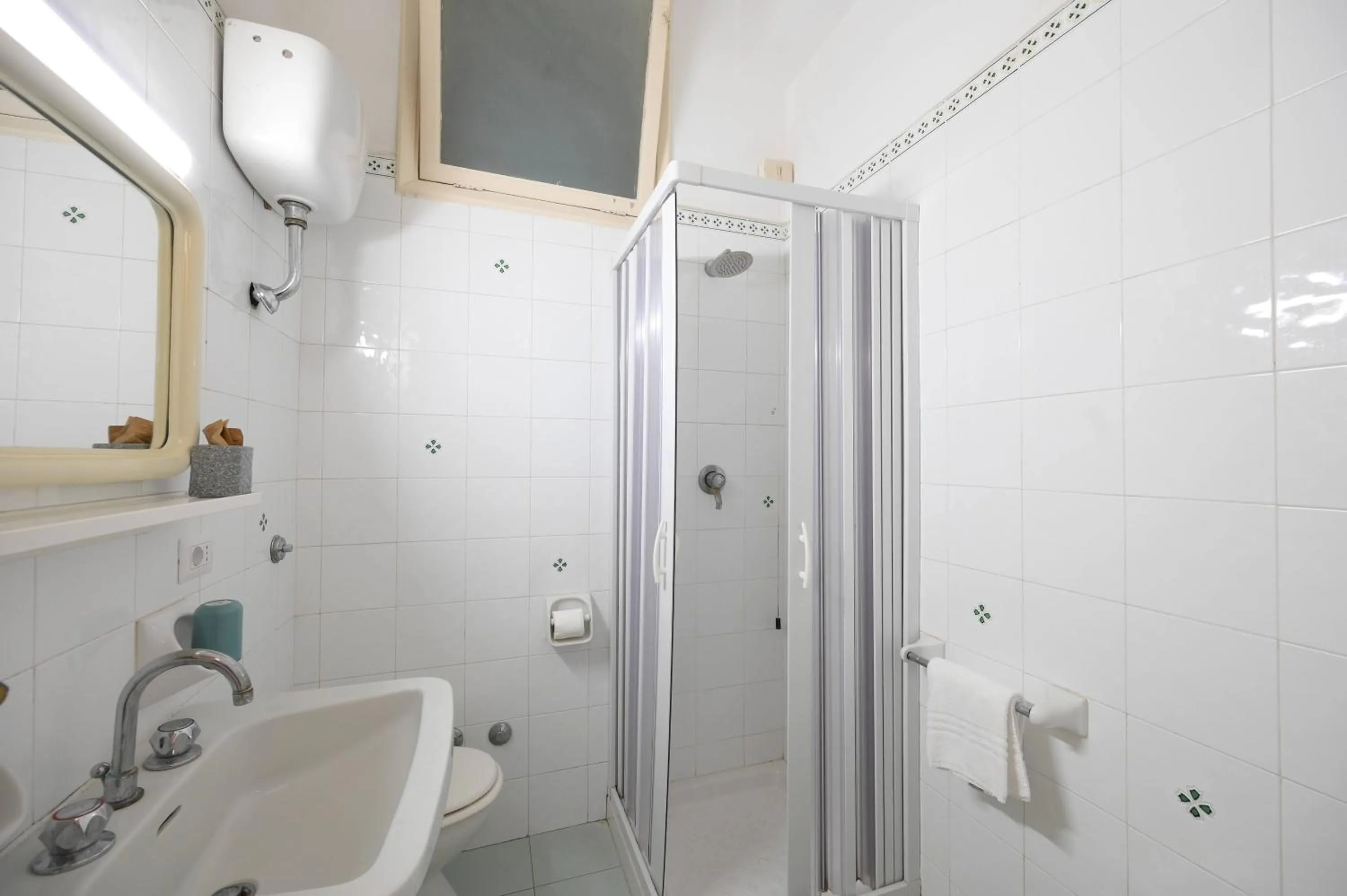 Bathroom in Villa Diana - Beach & Rooms