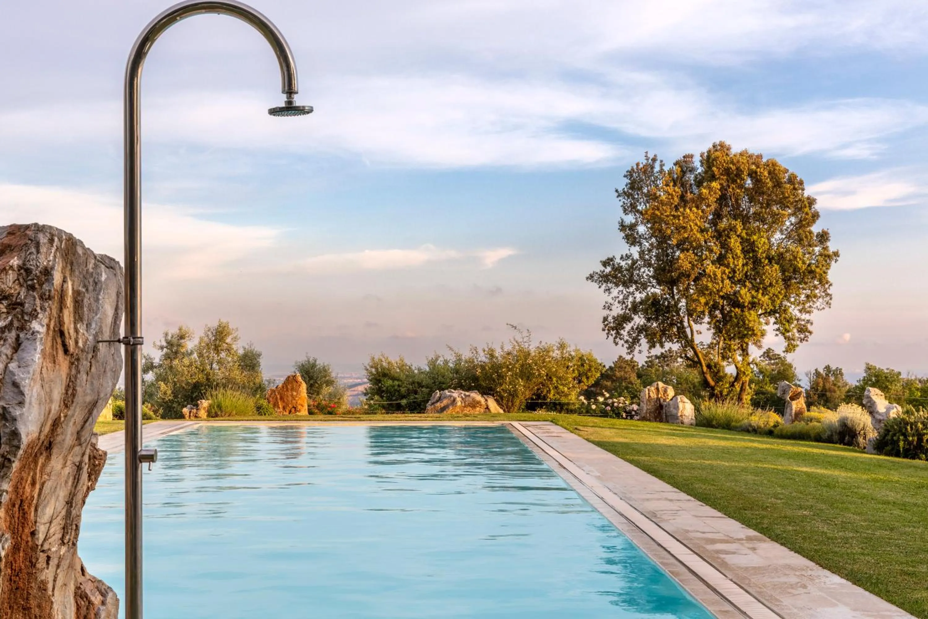 Swimming pool in Holiday Prato Verde