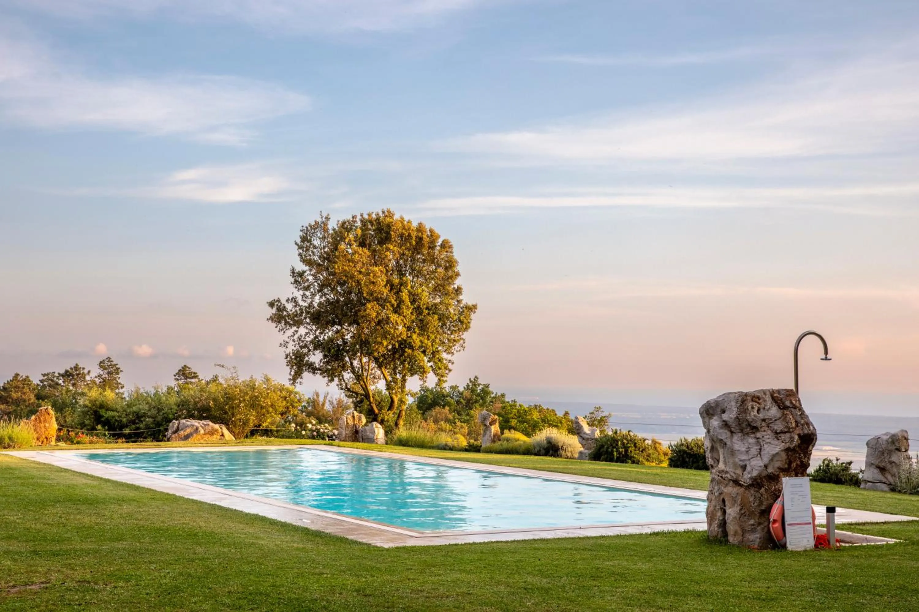 Swimming pool in Holiday Prato Verde