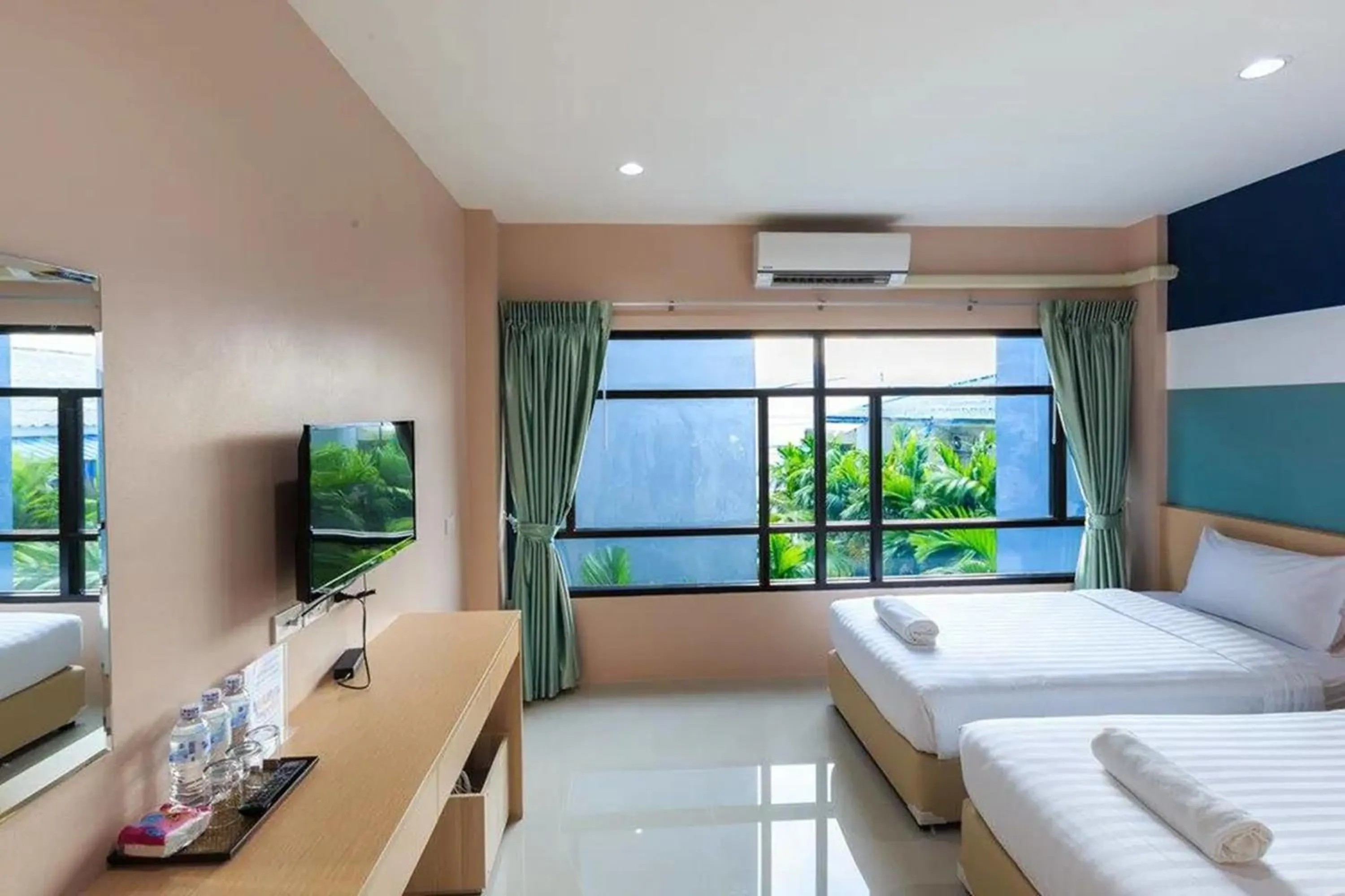 Bed in JJ Residence Phuket Town