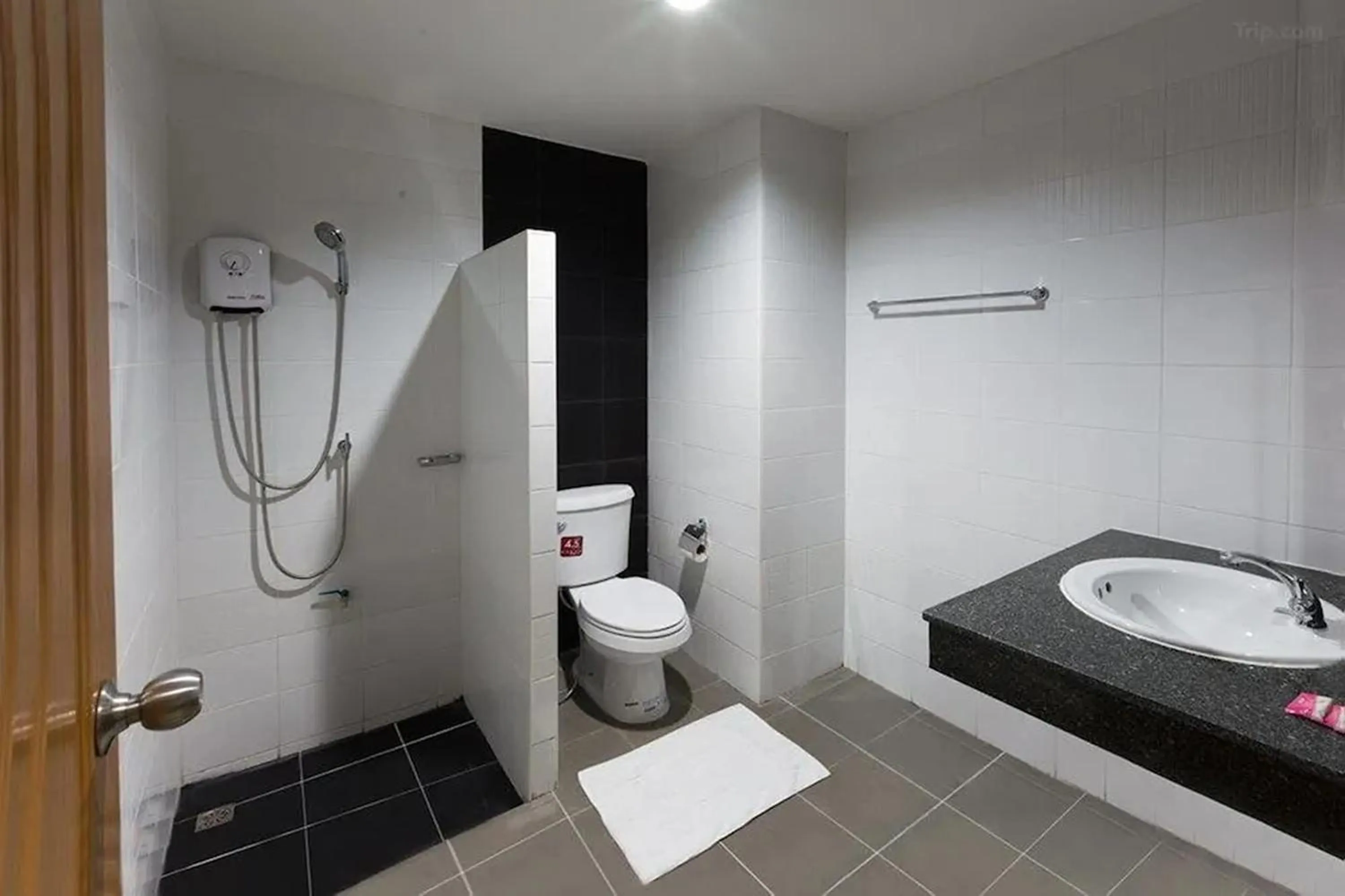 Bathroom in JJ Residence Phuket Town