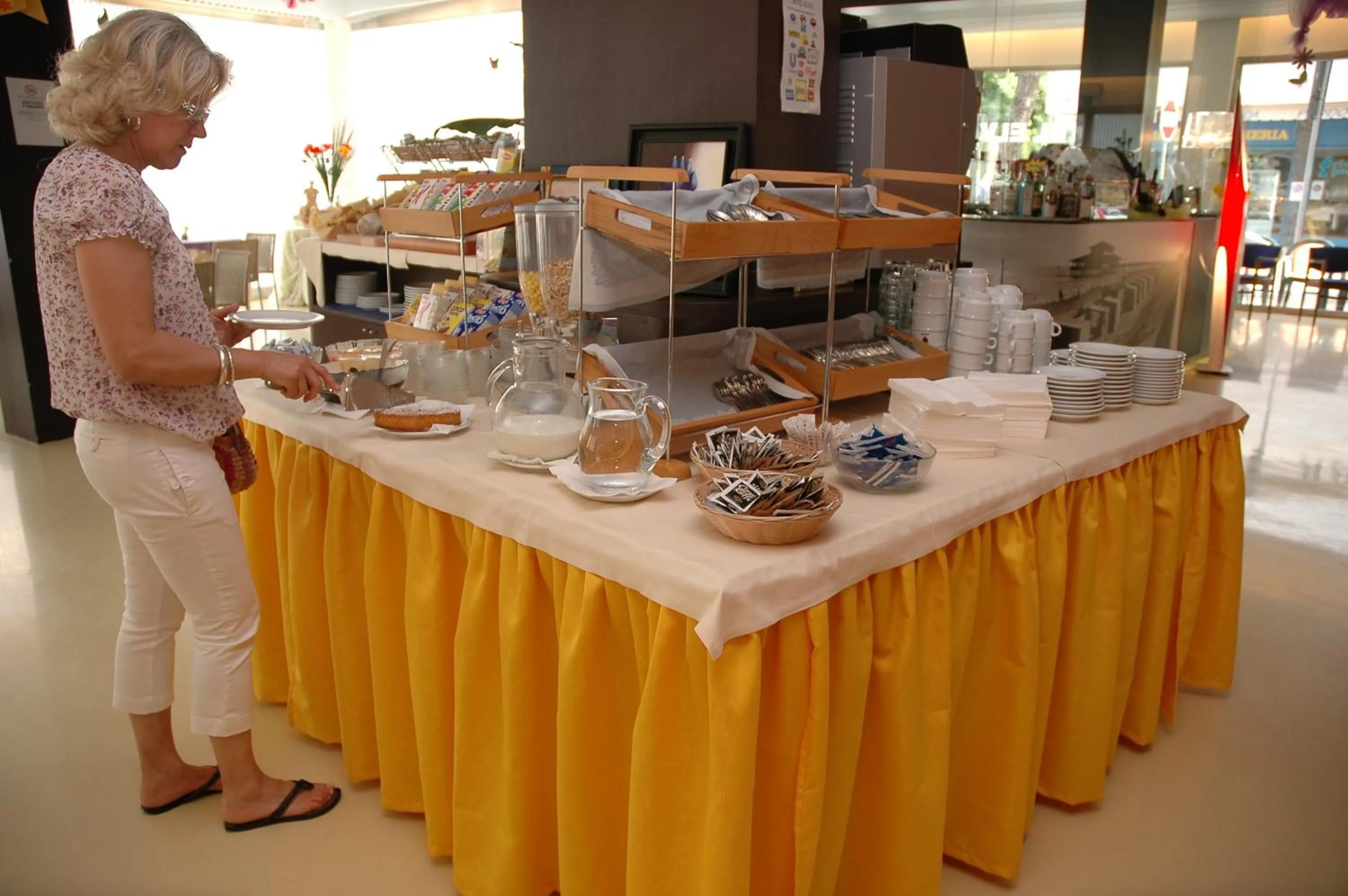 People in Hotel Elvia