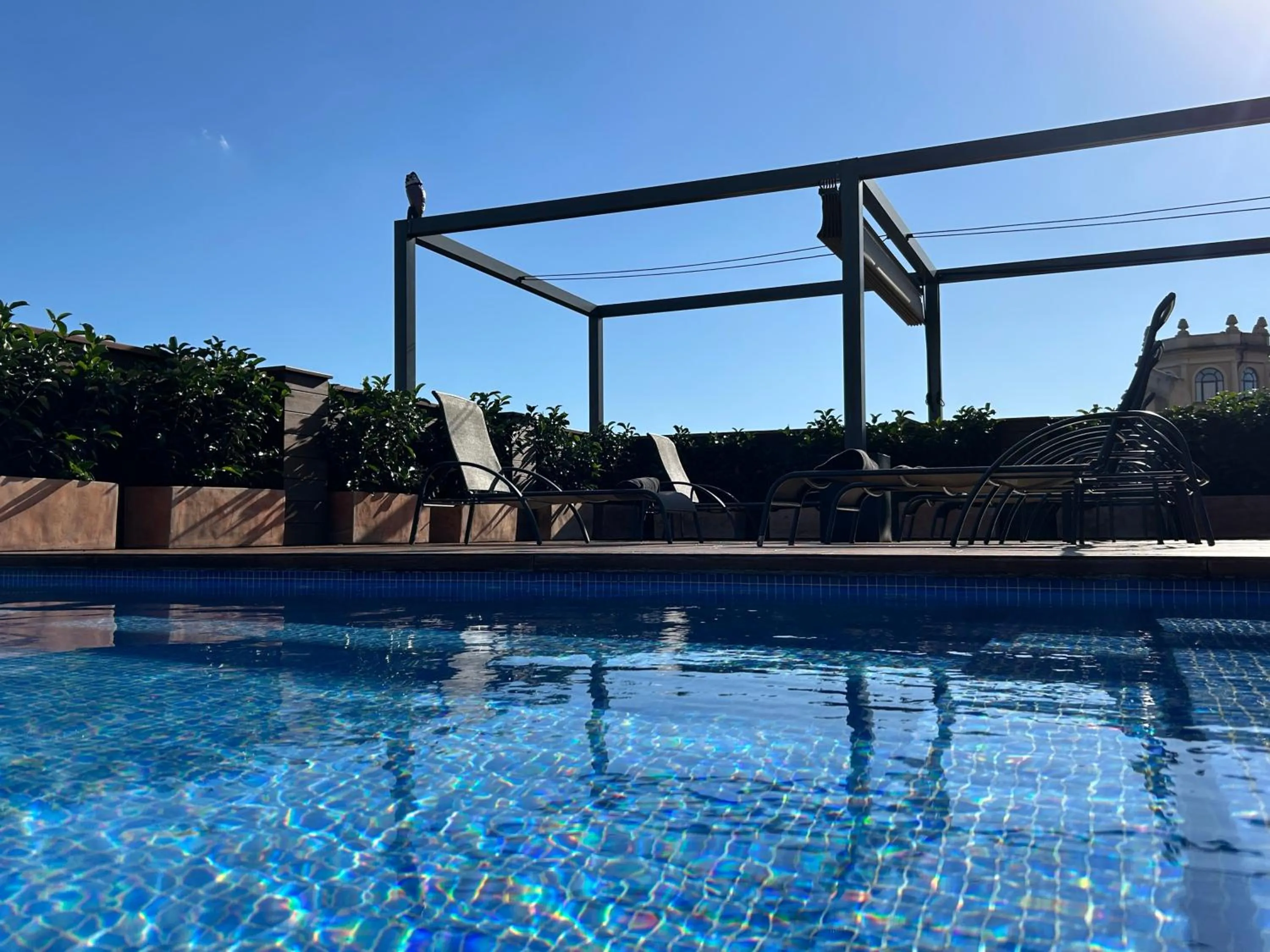 Swimming pool in Chi